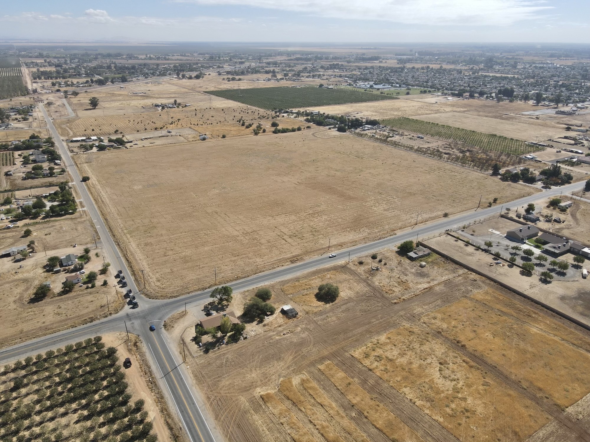 16887 North Lake Street, Madera, CA 93638