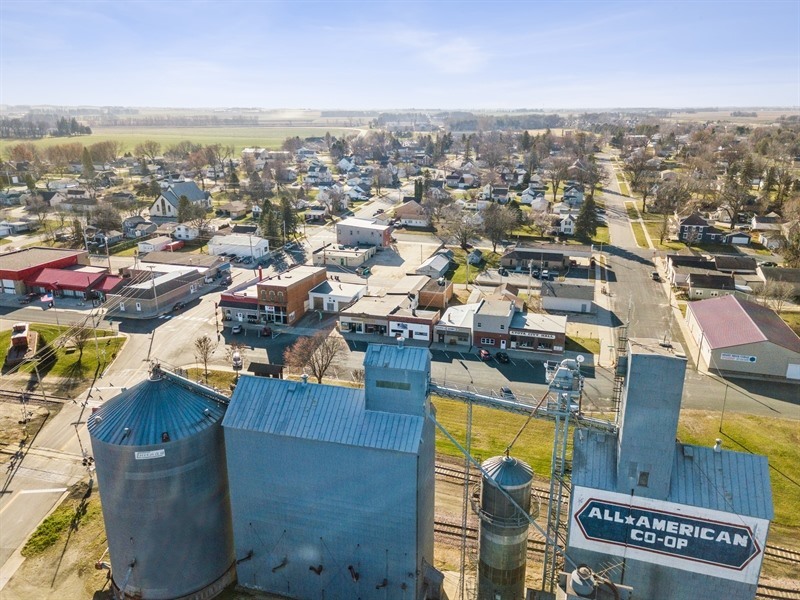 1501 State Highway 42, Eyota, MN 55934