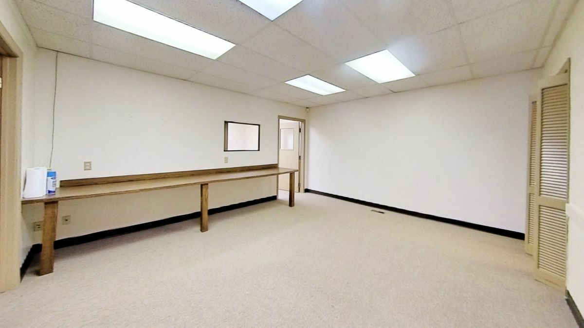 Free Standing Office with Fenced and Gated Parking, 2930 W St Joseph Hwy, Lansing, MI 48917