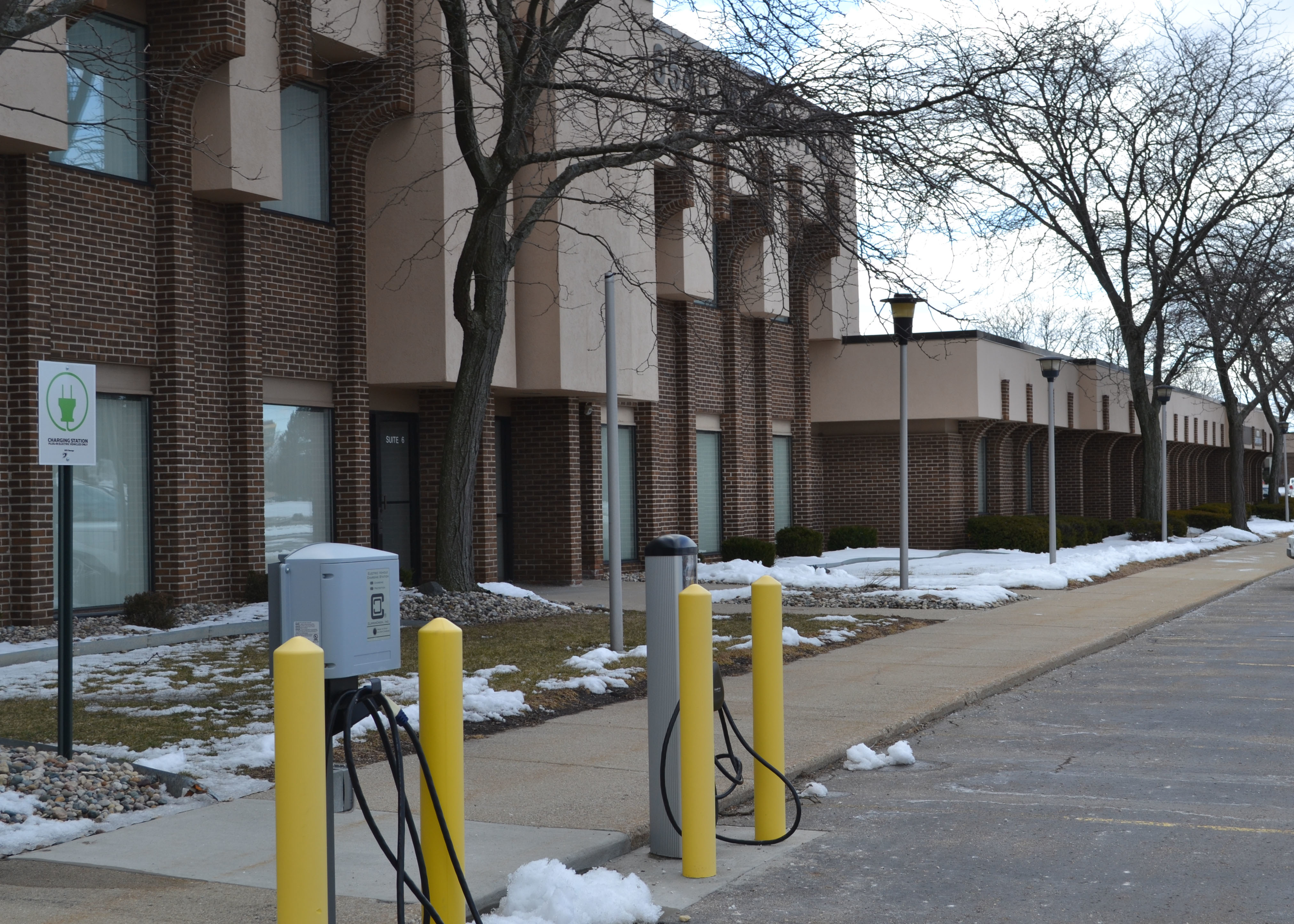 Holiday Office Park, 6545 Mercantile Drive, Lansing, MI 48911