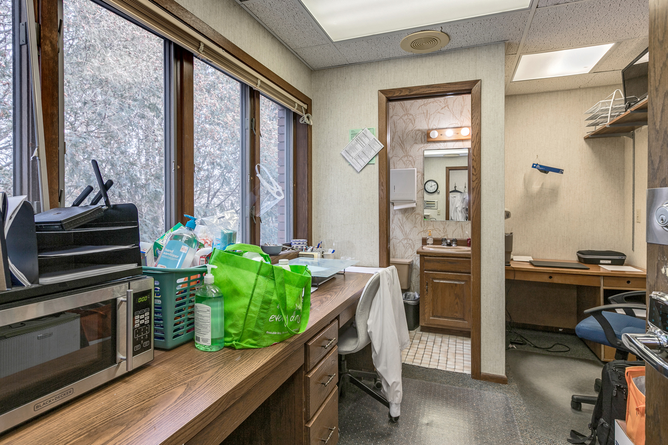 White Bear Professional Building, 2480 White Bear Ave N, Maplewood, MN 55109