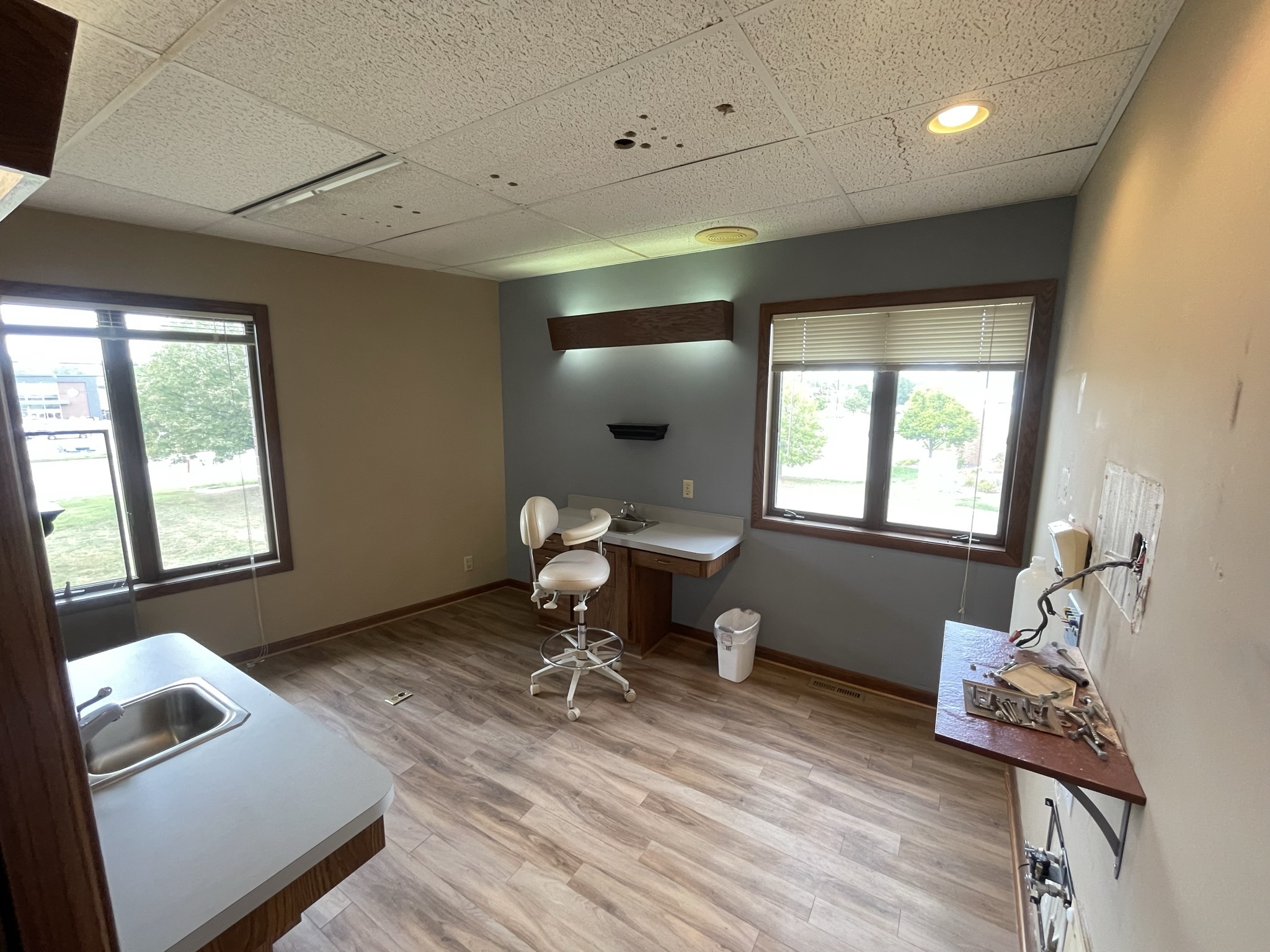 2480 White Bear Ave N, Maplewood, MN 55109