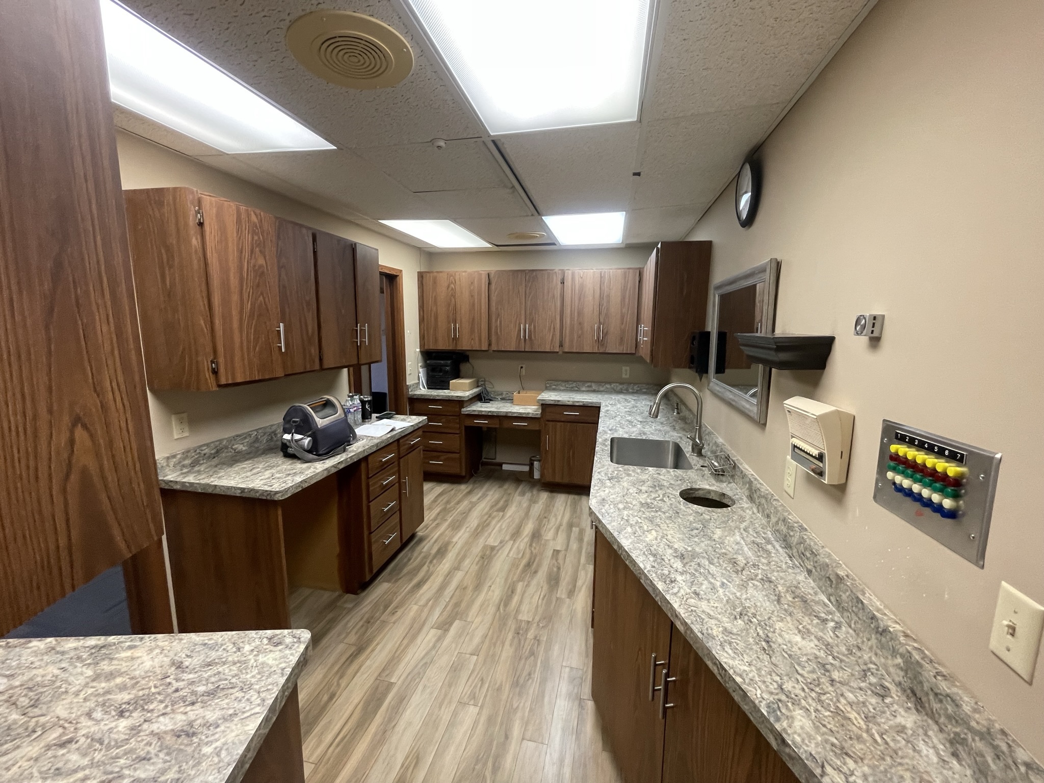 2480 White Bear Ave N, Maplewood, MN 55109