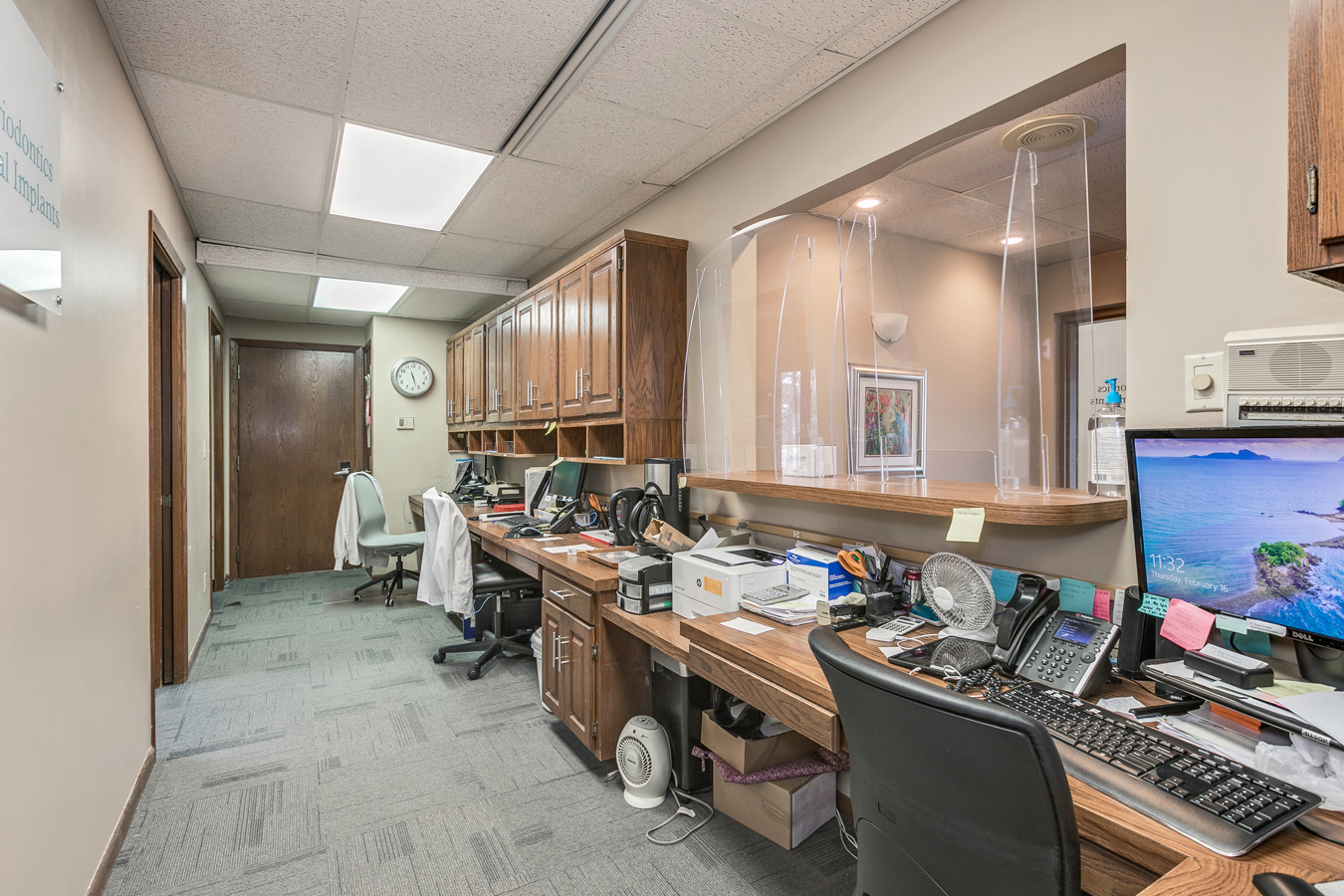 White Bear Professional Building, 2480 White Bear Ave N, Maplewood, MN 55109