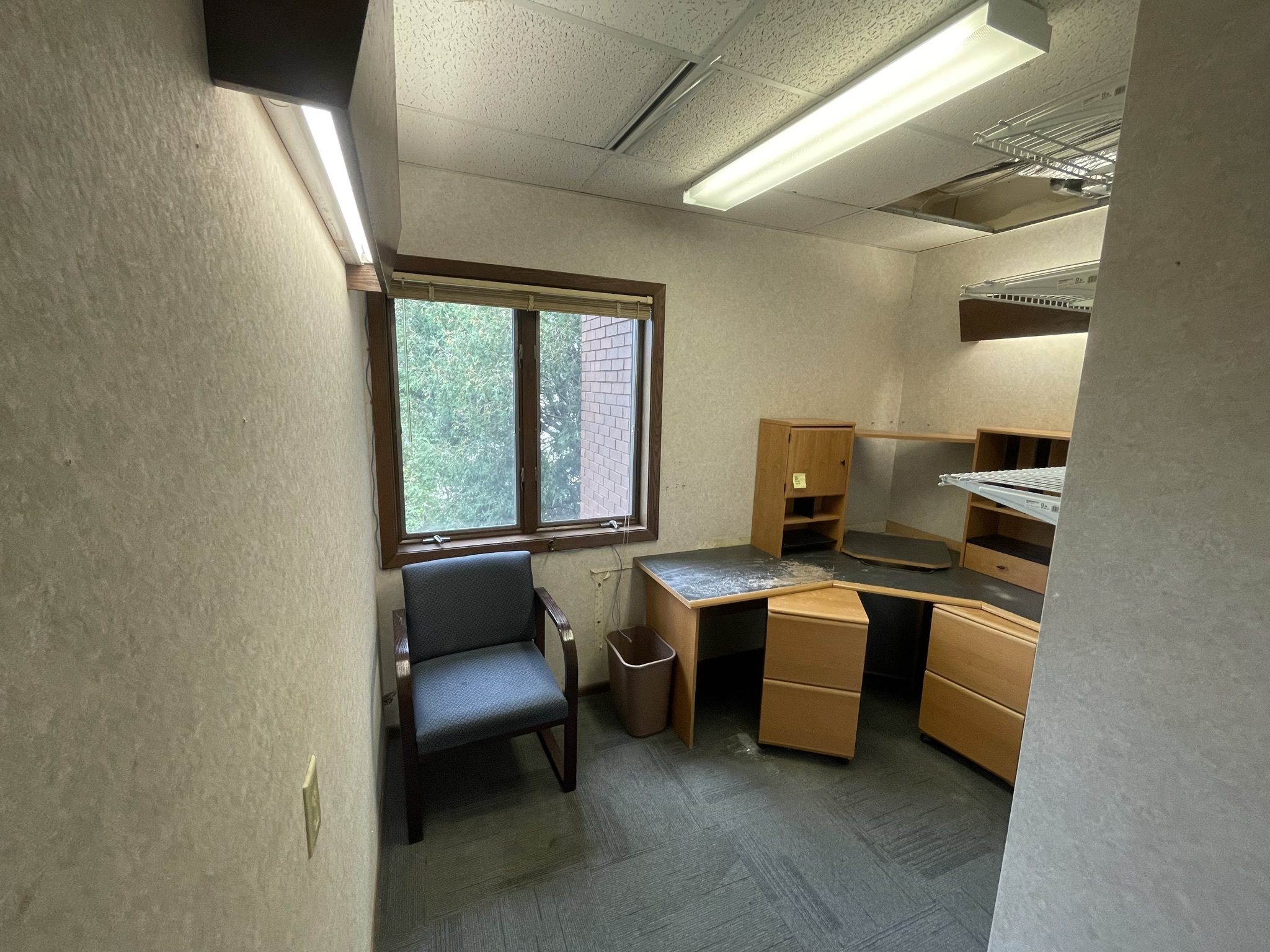 2480 White Bear Ave N, Maplewood, MN 55109