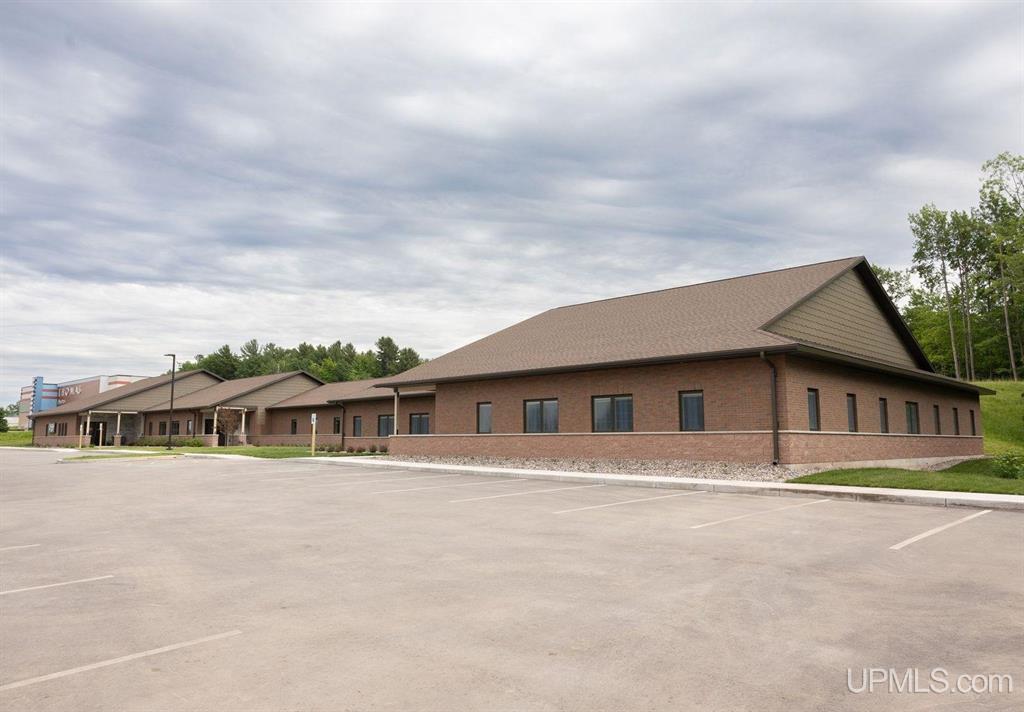 1665 Commerce Drive, 1665 Commerce Drive, Marquette, MI 49855