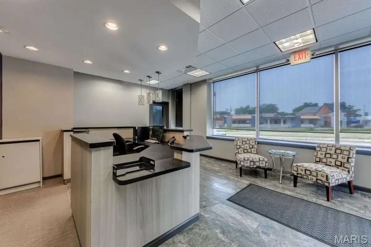 4704 Hampton Avenue, St. Louis, MO 63109