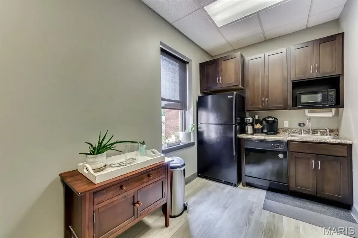 4704 Hampton Avenue, St. Louis, MO 63109