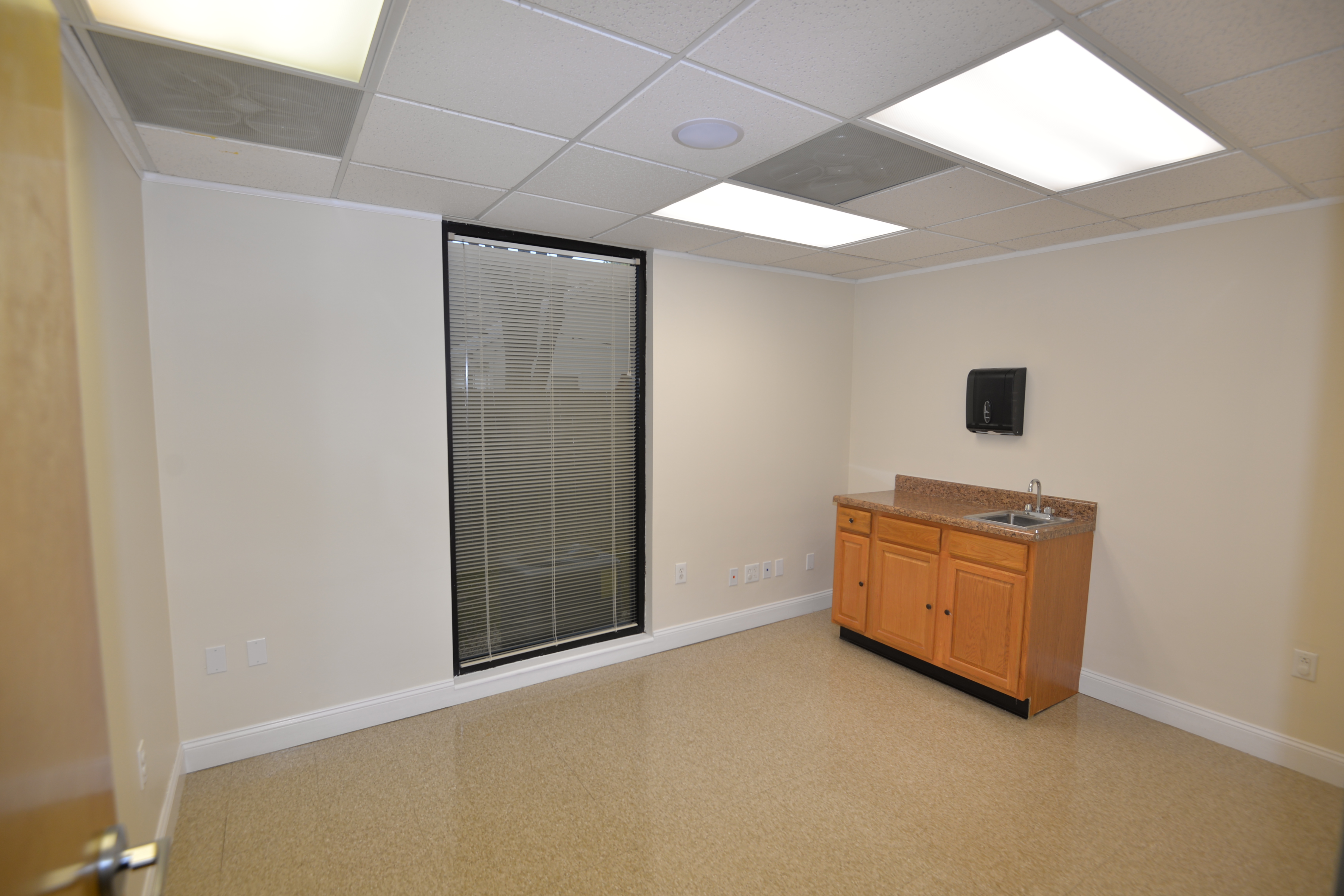 5511 Princess Anne Rd, Virginia Beach, VA 23462