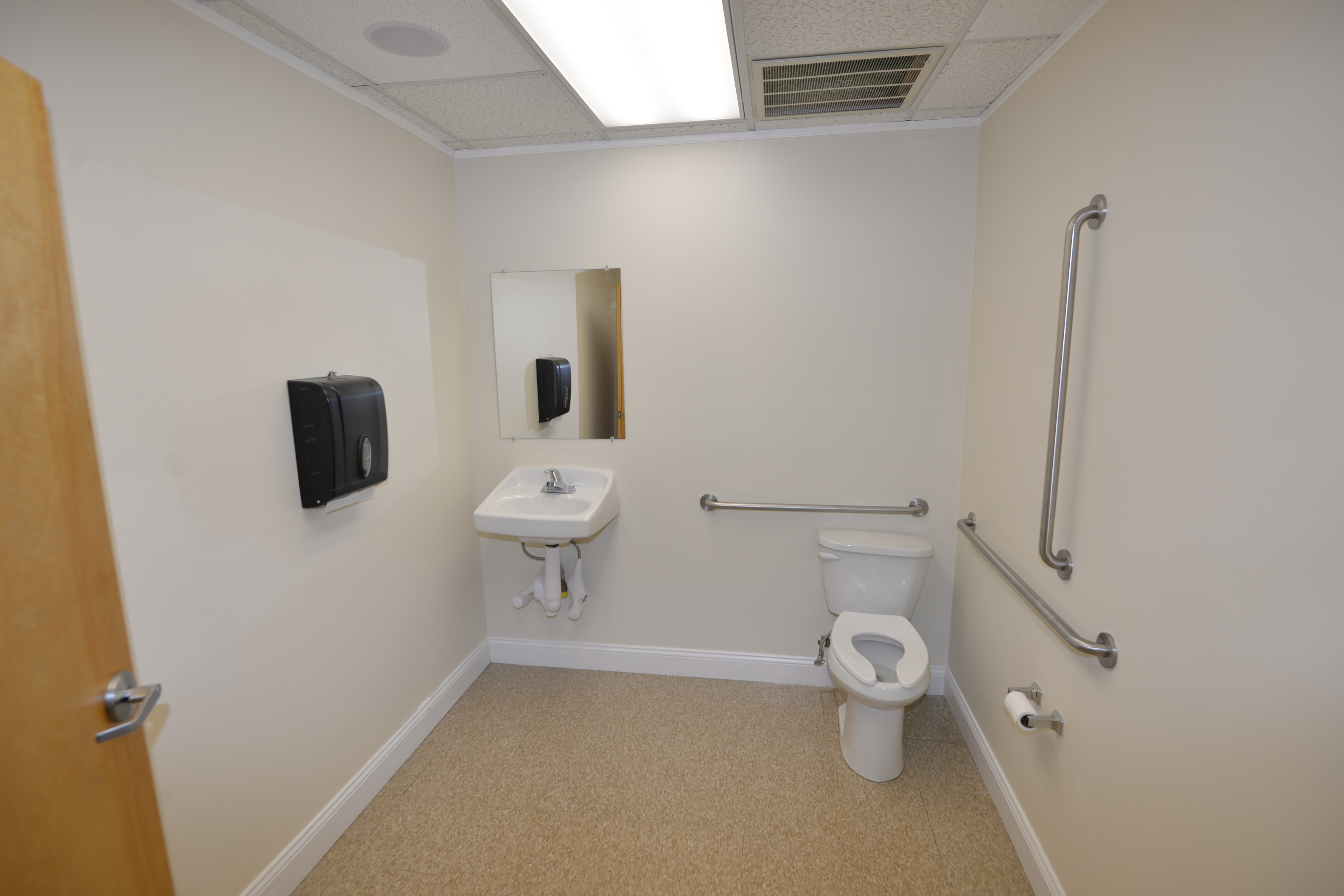 5511 Princess Anne Rd, Virginia Beach, VA 23462