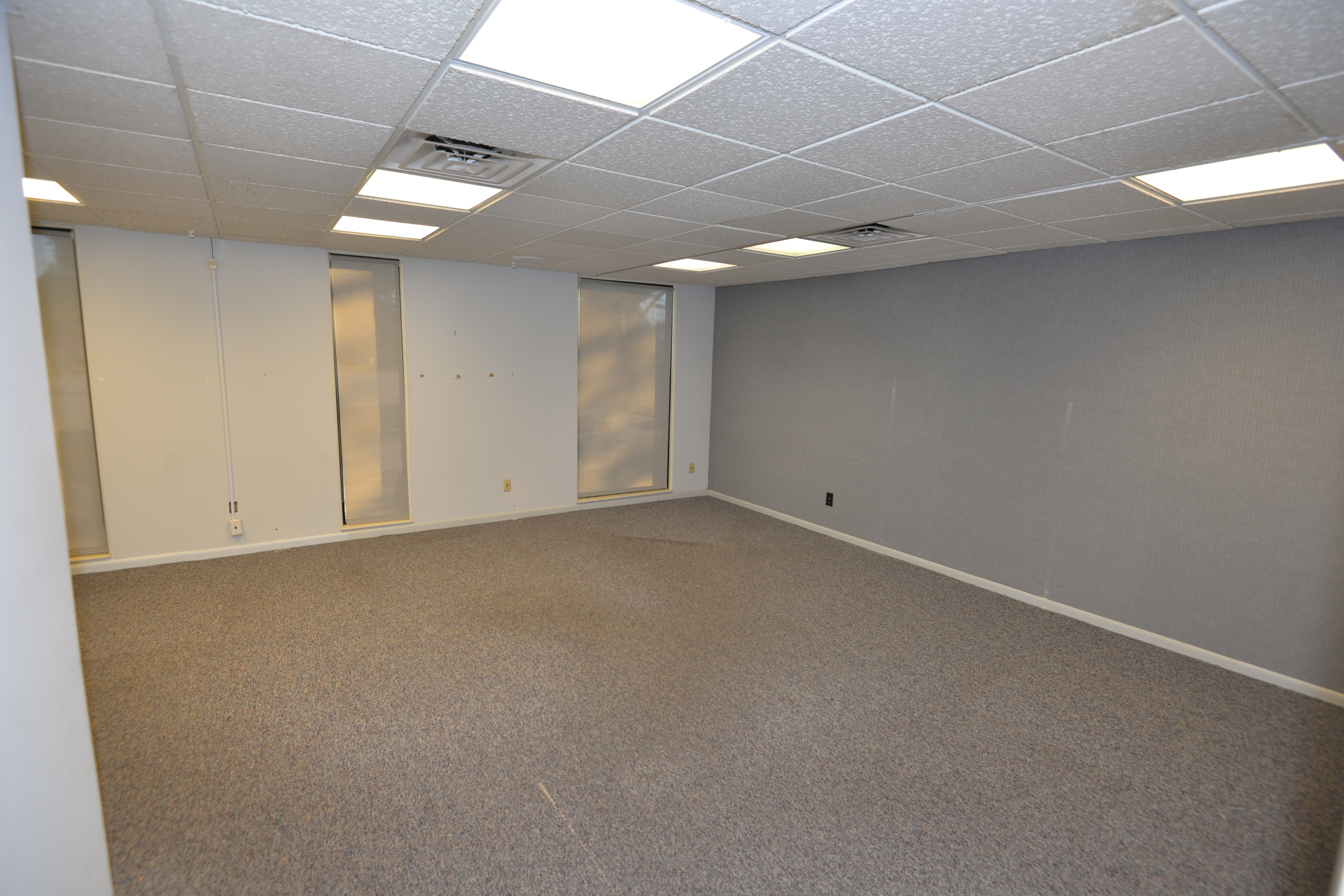 5511 Princess Anne Rd, Virginia Beach, VA 23462