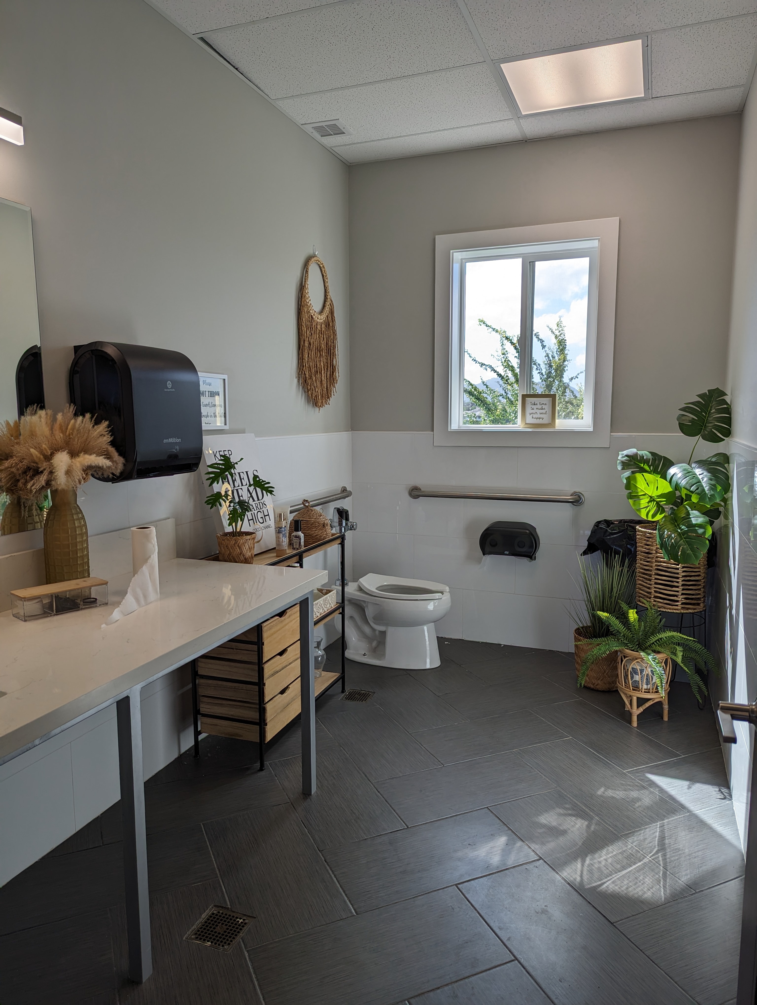 Ocean View Office Space in Lihue, 4331 Rice St, Lihue, HI 96766