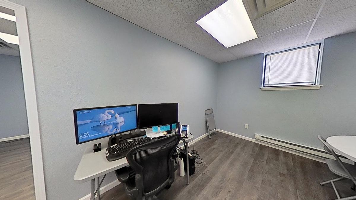 Executive Office South Lansing, 835 Louisa St., Lansing, MI 48911