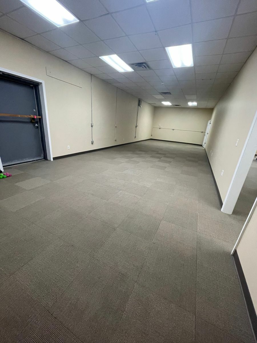 Newly Renovated Retail for Lease Available in Lansing, 5300 S Pennsylvania Ave, Lansing, MI 48911