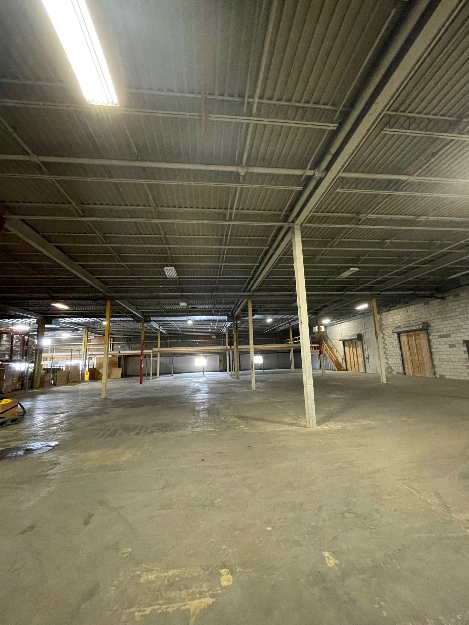 Warehouse & Distribution Space, 14507 112 Street Northwest, Edmonton, AB T5E 5A5, Canada