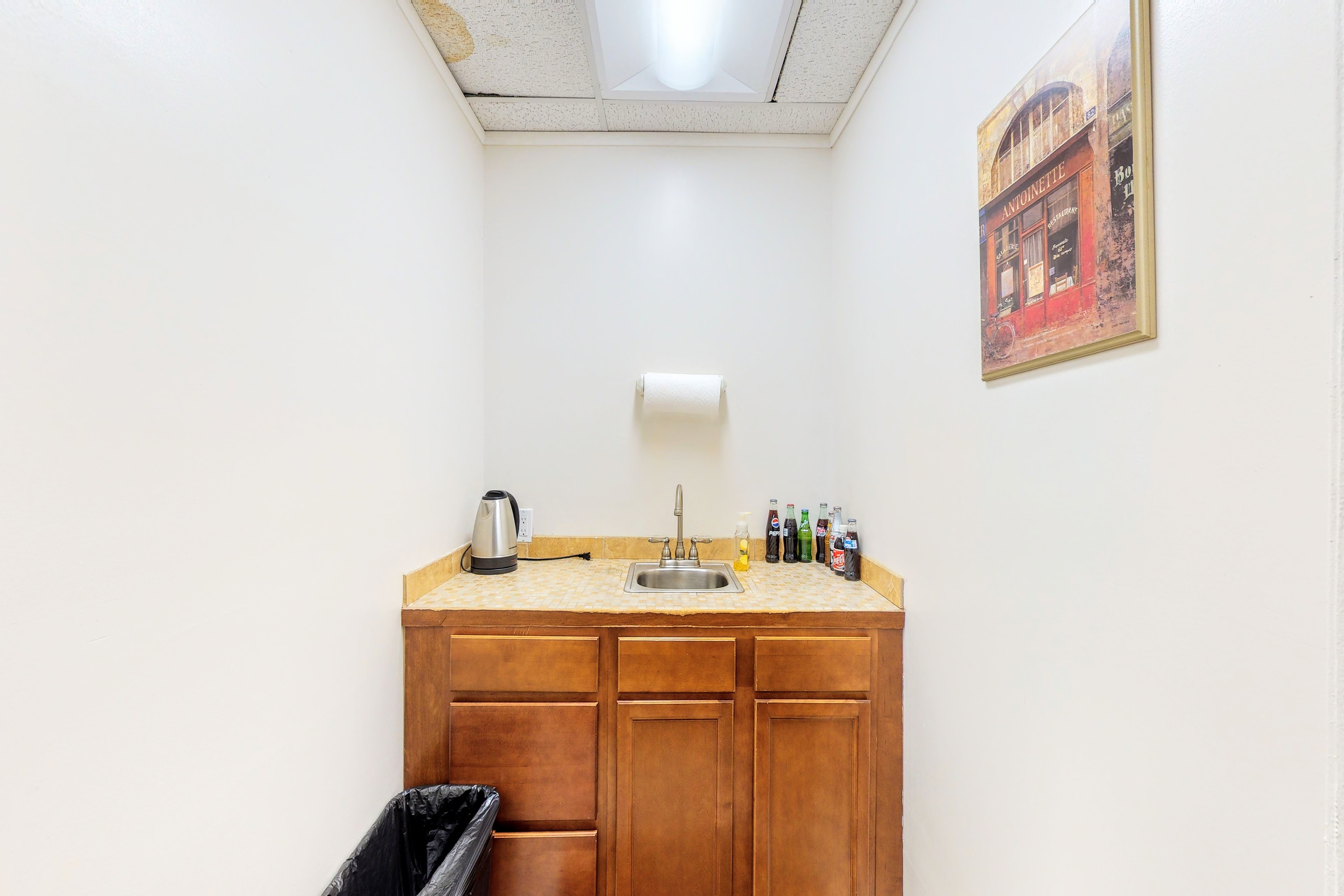 Office Space , 9051 Van Nuys Blvd, Panorama City, CA 91402