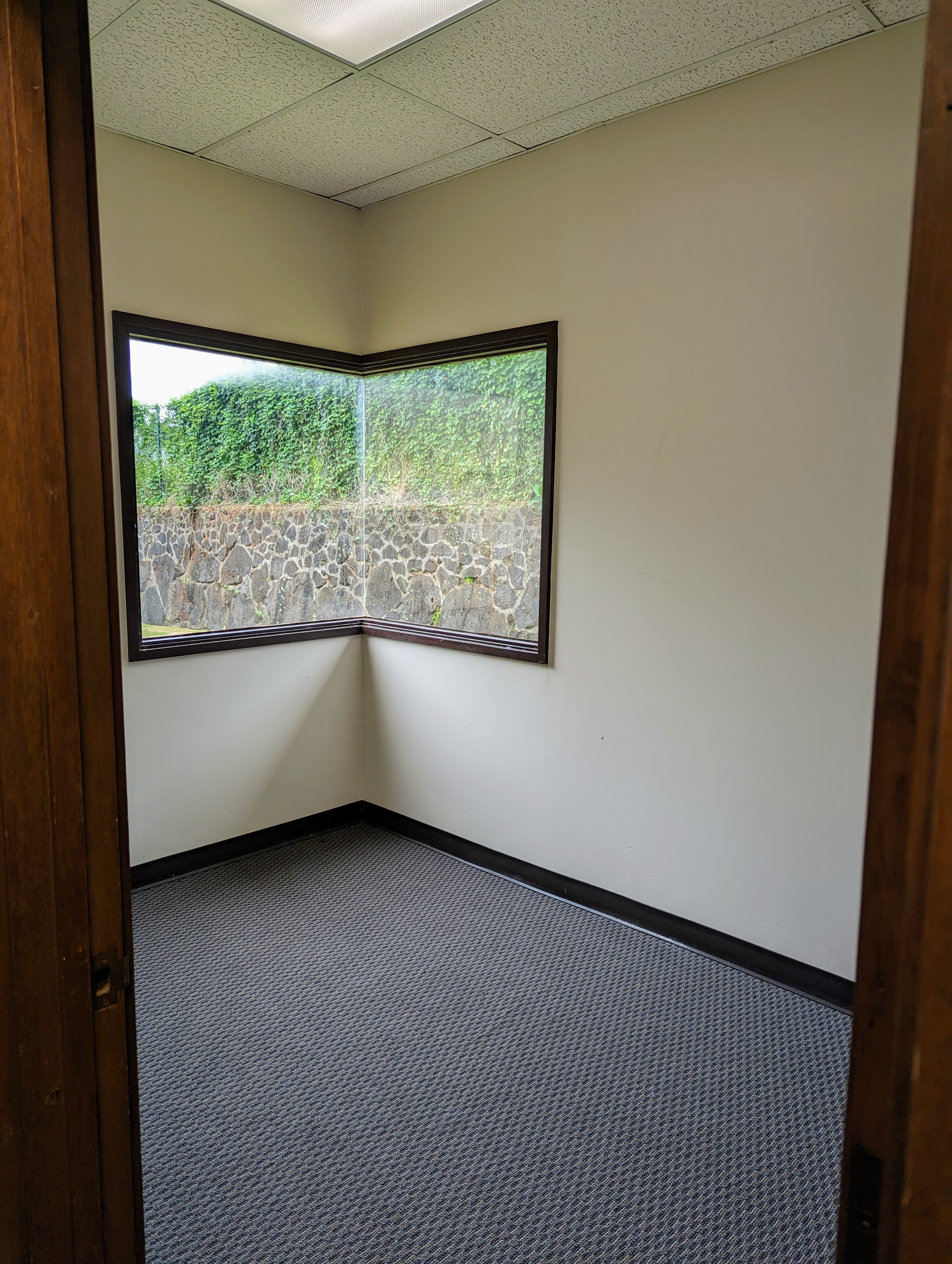 Emerald Building, 4381 Kukui Grove St, Lihue, HI 96766