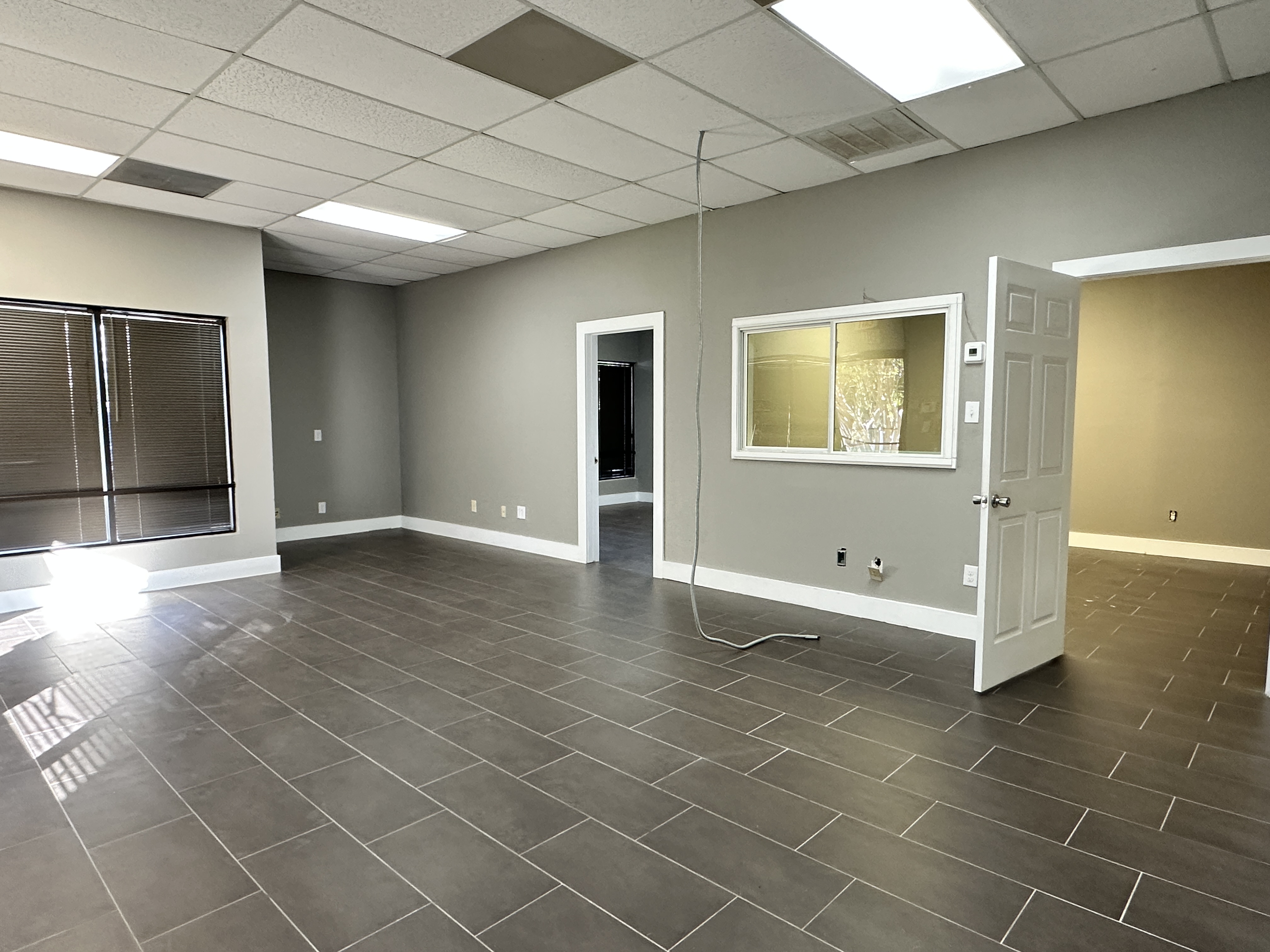 McCullough Industrial Flex, 9918 McCullough Avenue, San Antonio, TX 78216