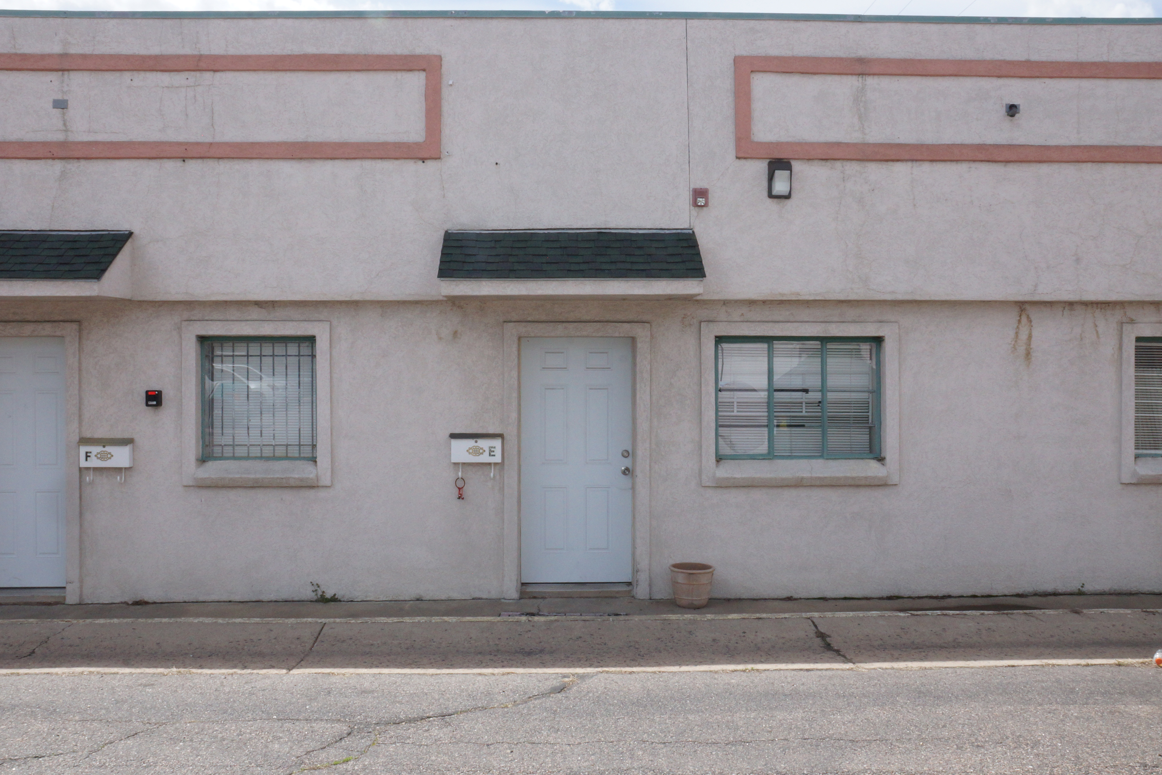 8700 W Colfax Ave