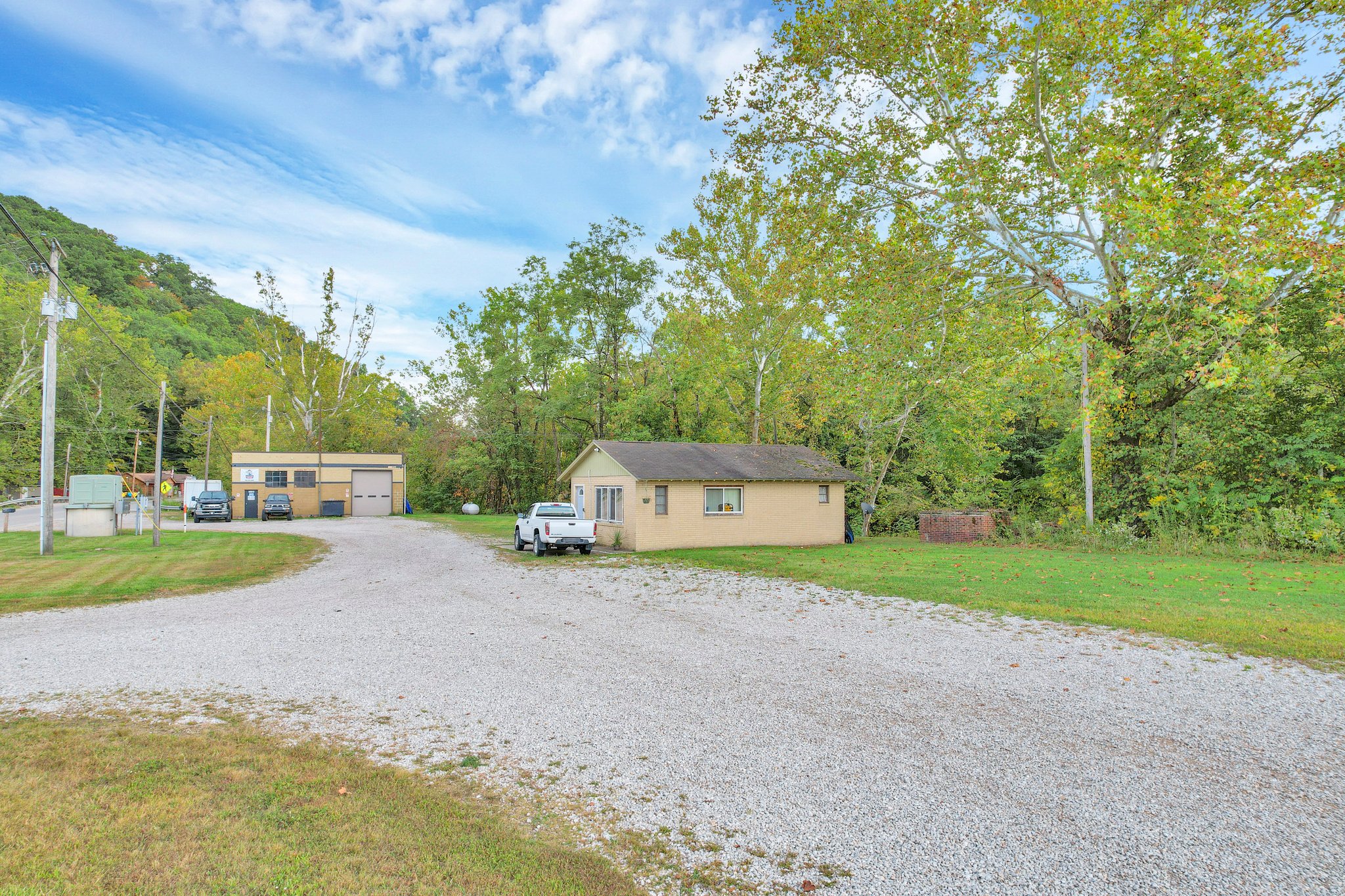 Hocking Valley Laser, 31199 Chieftain Drive, Logan, OH 43138
