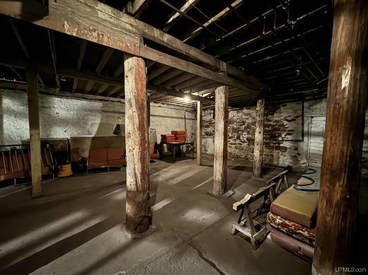 311 South Front Street, Marquette, MI 49855