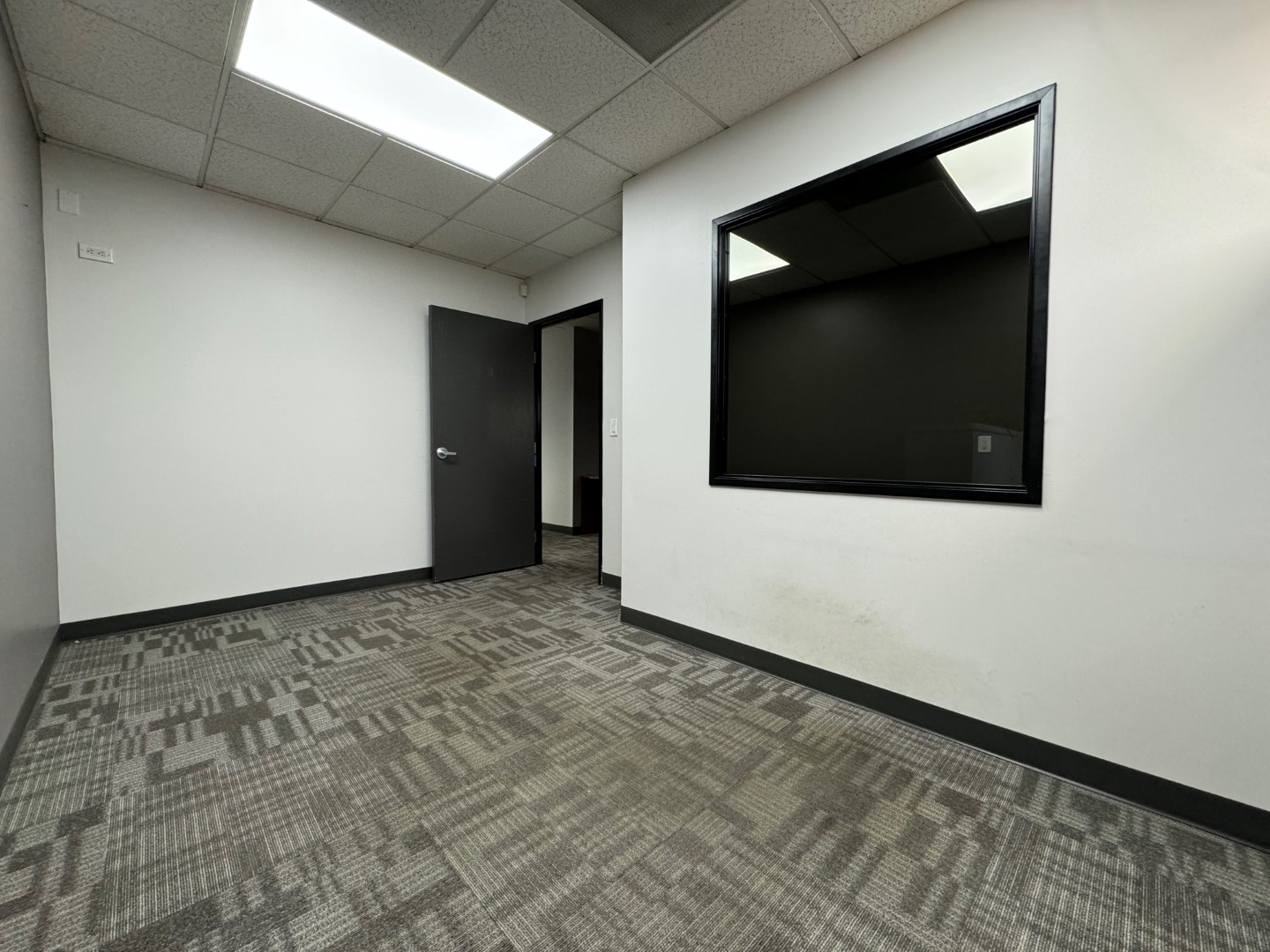 621 S Victory Blvd, 621 South Victory Boulevard, Burbank, CA 91502