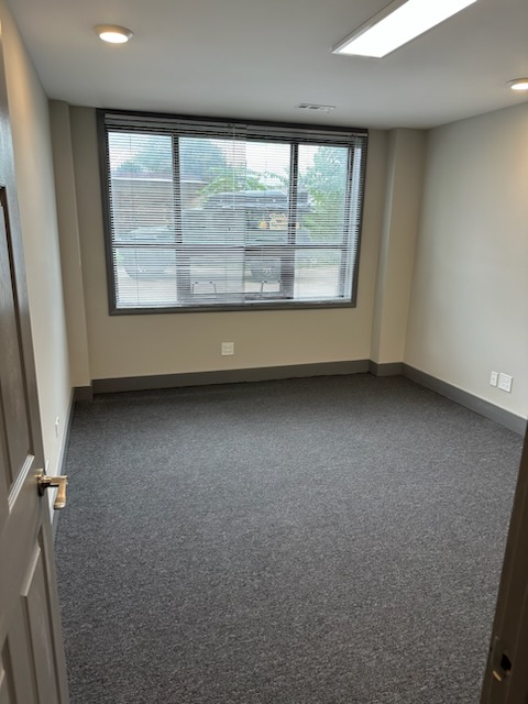 15790 New Avenue, Lemont, IL 60439