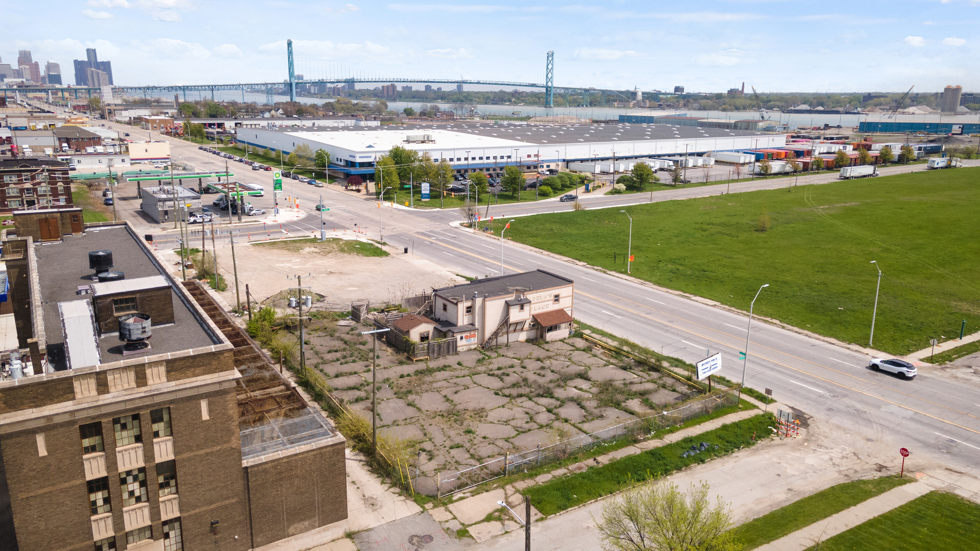 Price Reduced for Former Adela's Place!, West Fort Street, Detroit, MI