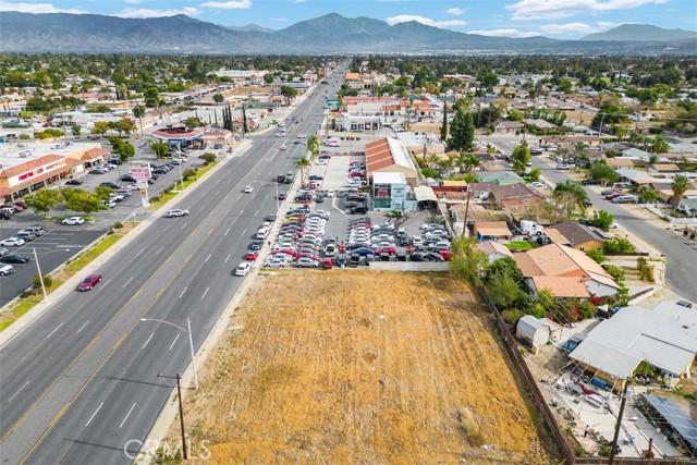 Rialto Foothill Blvd Vacant Land