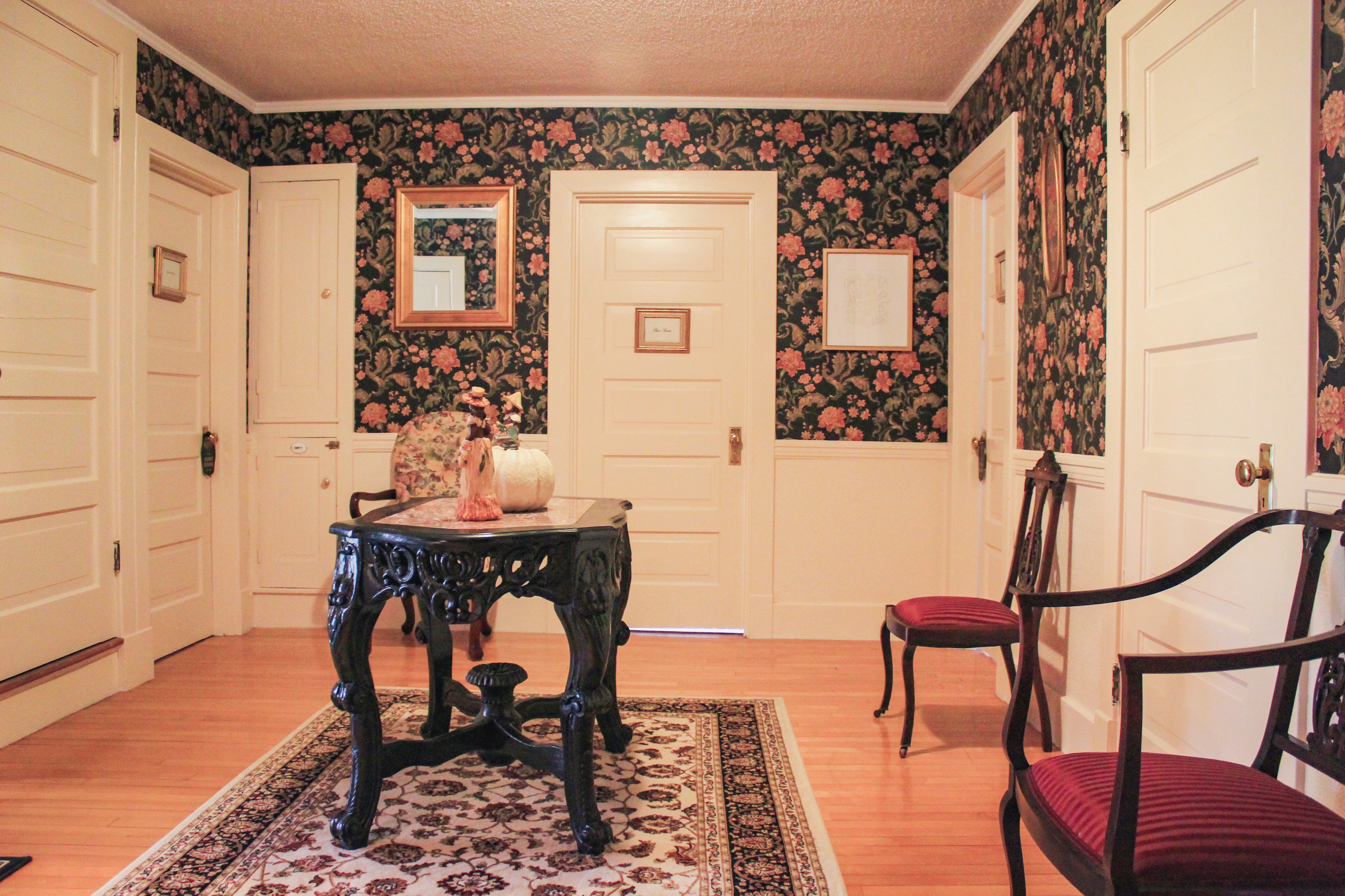 Taylor Edes Inn, 20 High Street, Dexter, ME 04930