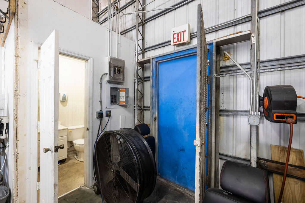 Niemeyer Industrial Condo, 1556 Southeast South Niemeyer Circle, Port St. Lucie, FL 34952