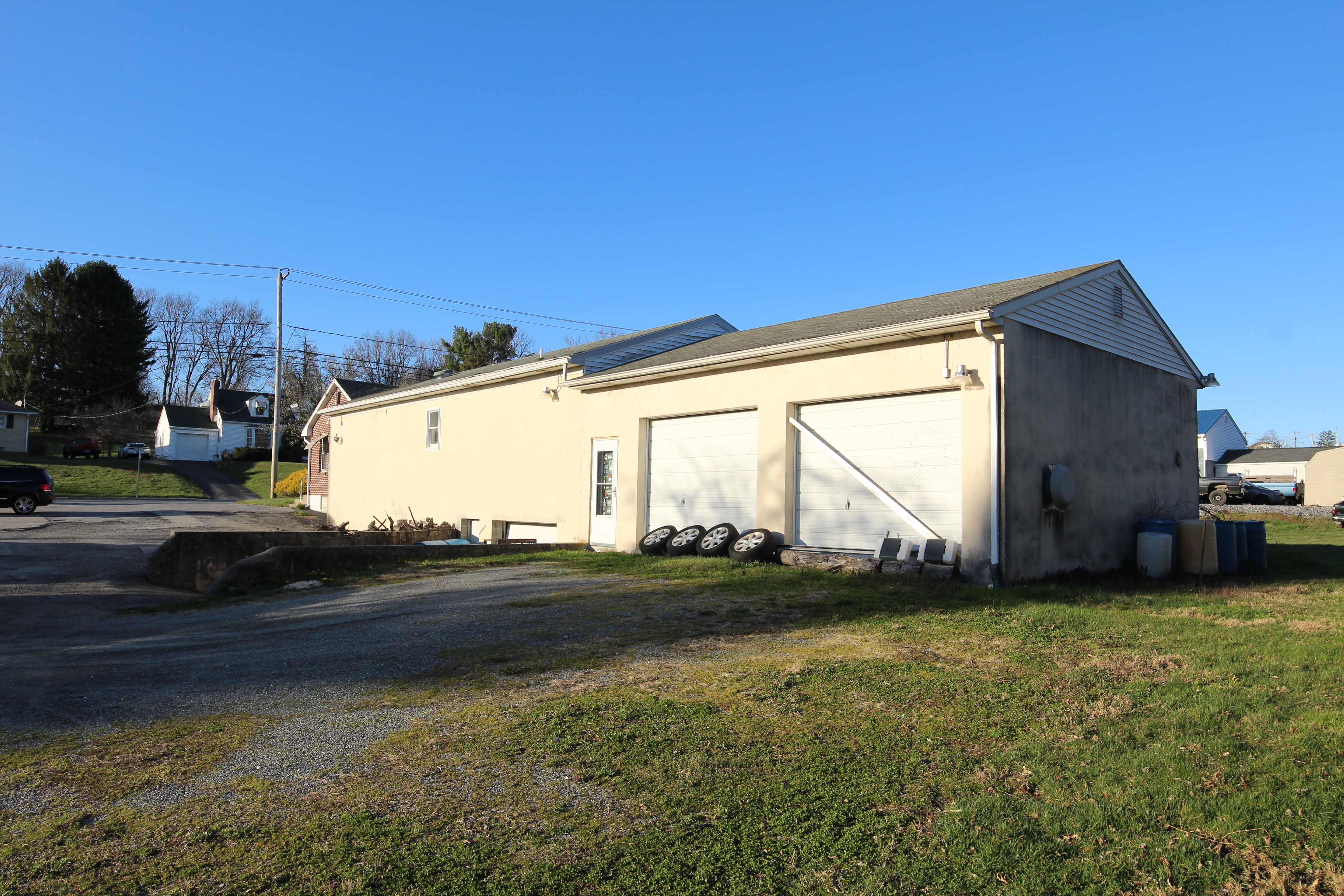 72 West Maple Street, East Prospect, PA 17317