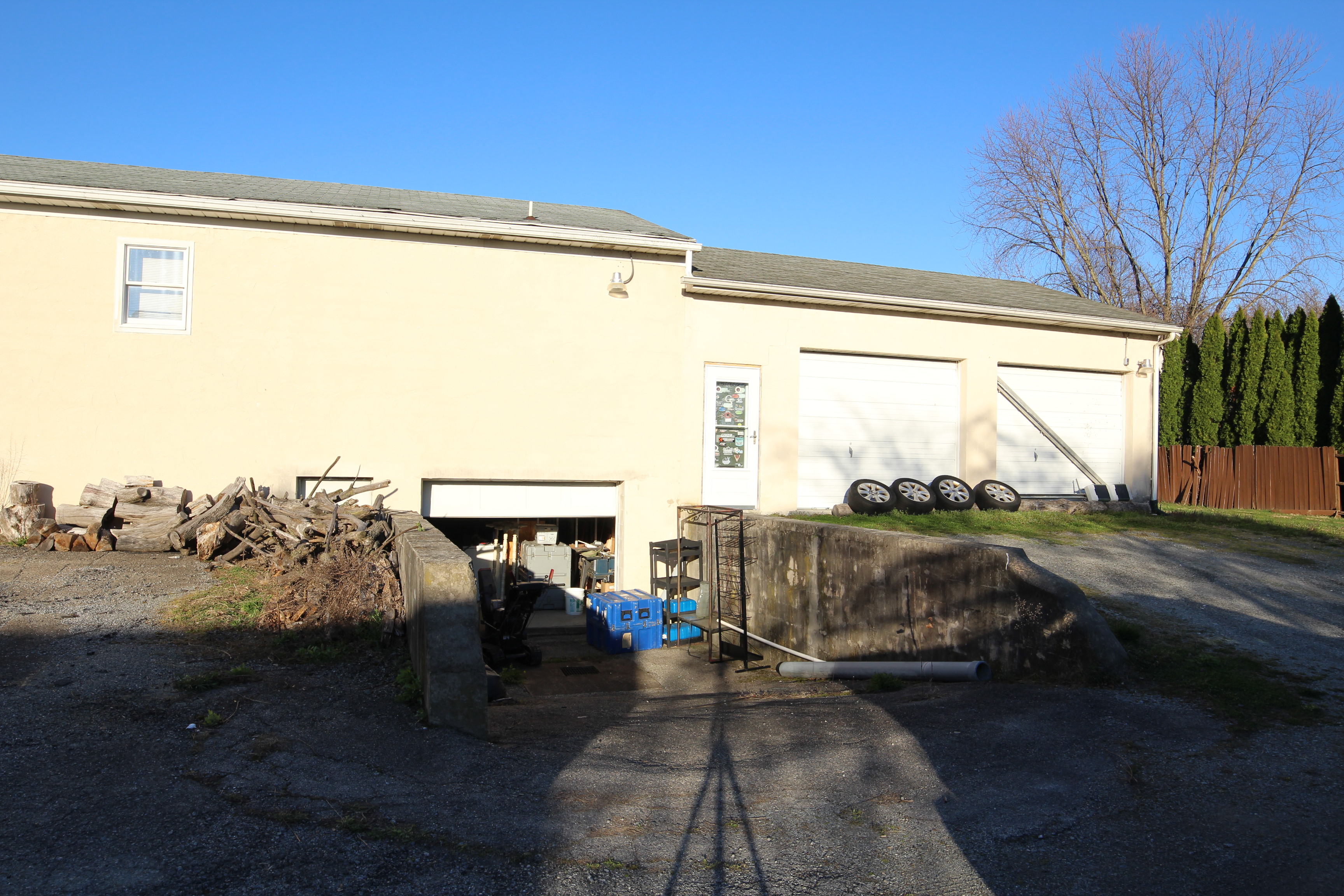 72 West Maple Street, East Prospect, PA 17317