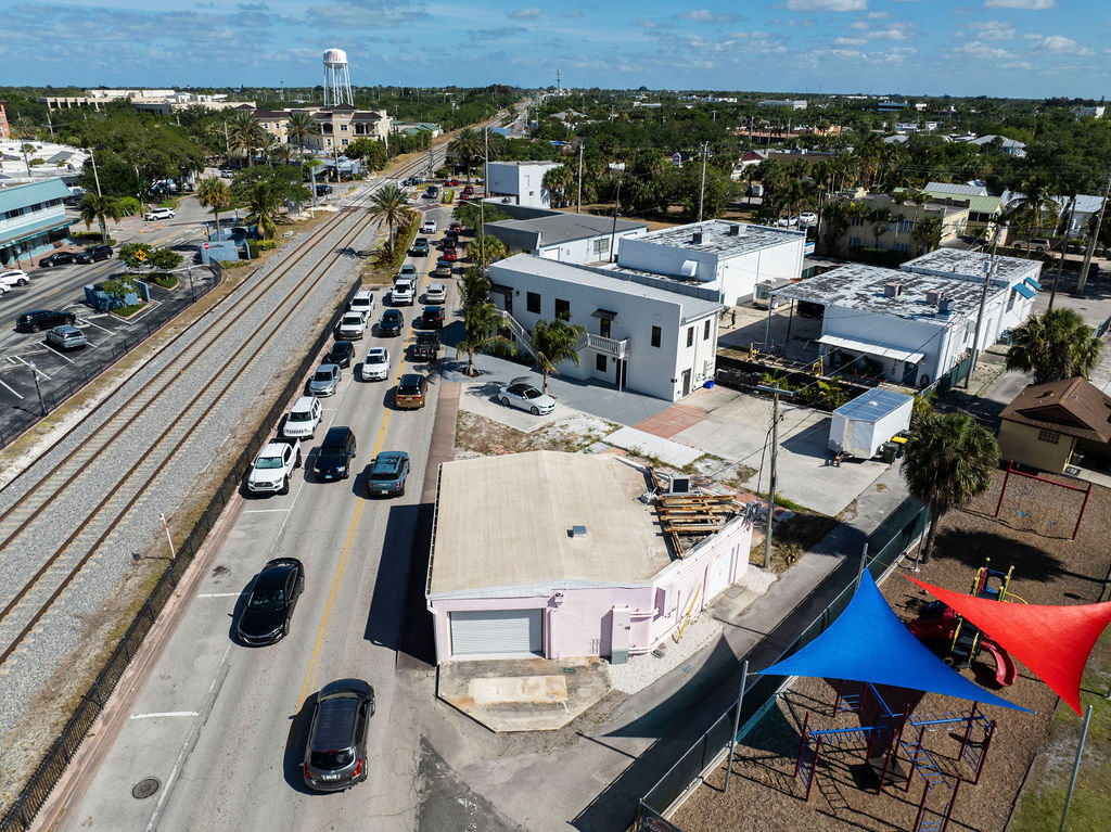 DOWNTOWN STUART OPPORTUNITY, 290 SW Dixie HWY, Stuart, FL 34994