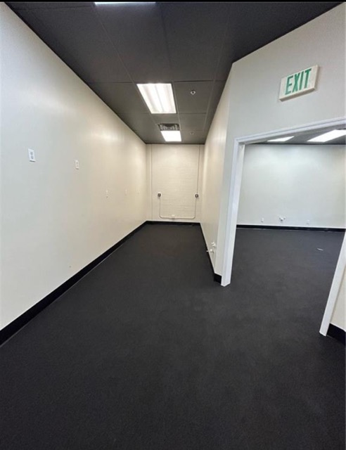 Show Stopping Showroom (no warehouse), 7995 Southwest Jack James Drive, Stuart, FL 34997