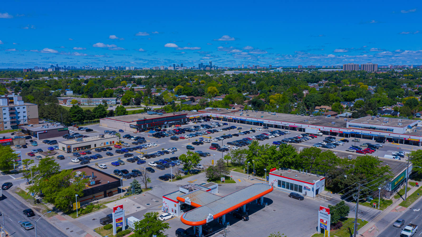 2300 Lawrence Ave E, Toronto, 2300 Lawrence Avenue East, Scarborough, ON M1P 2K9, Canada