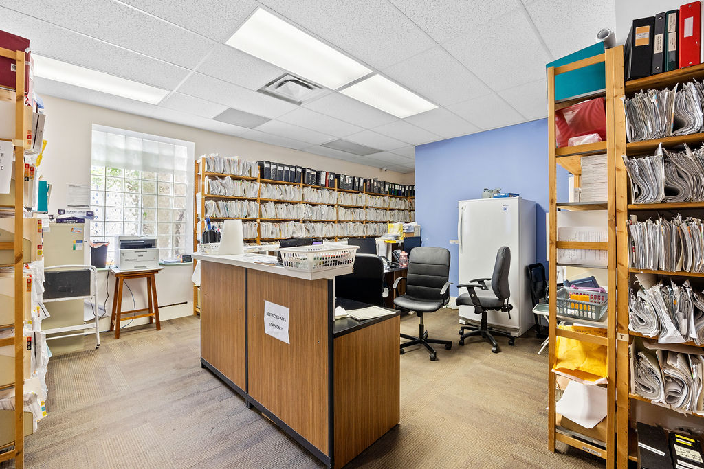 690 Queen Street East, Old Toronto, ON M4M 1G9, Canada