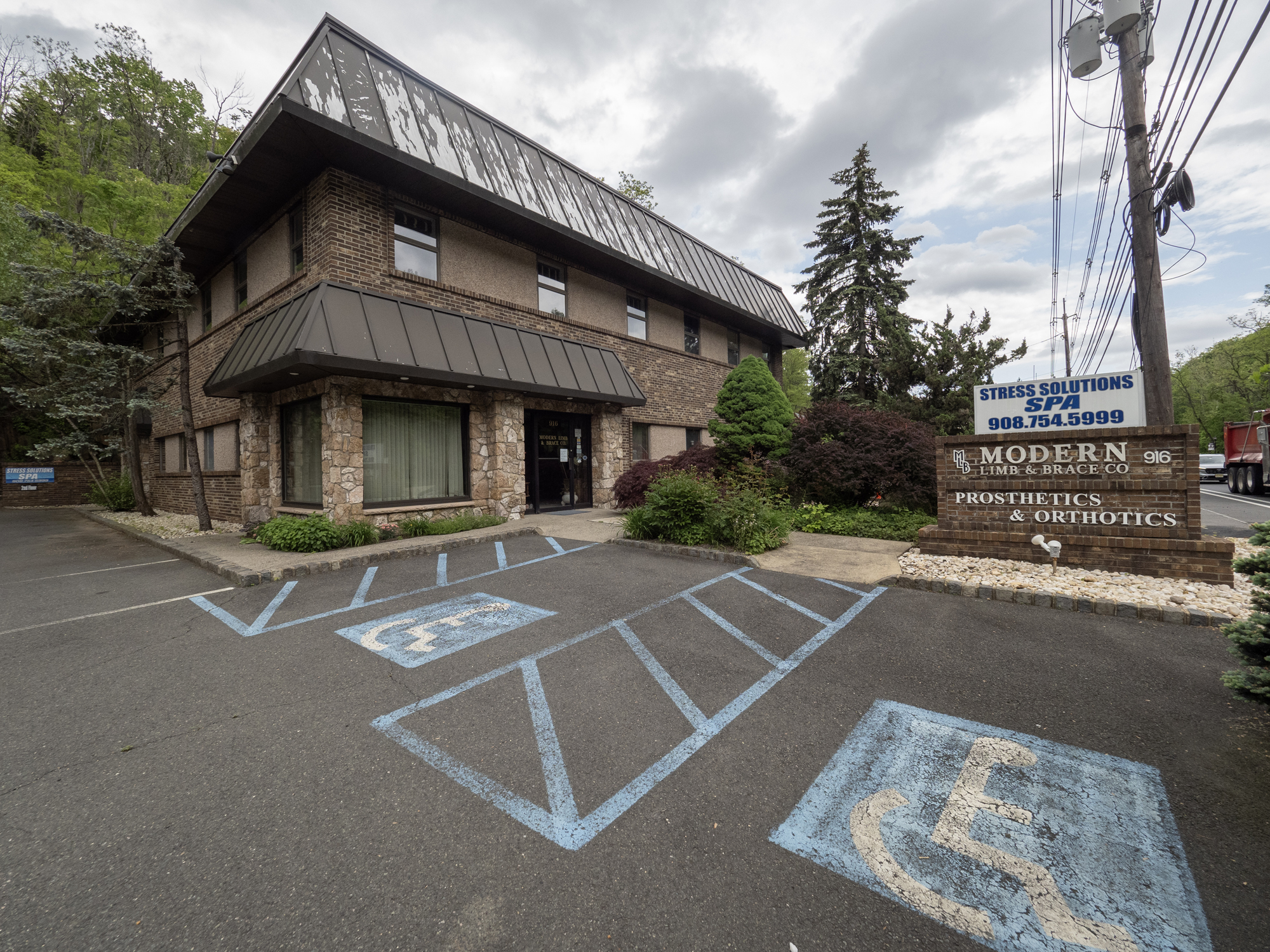 916 Somerset St, Watchung, NJ 07069