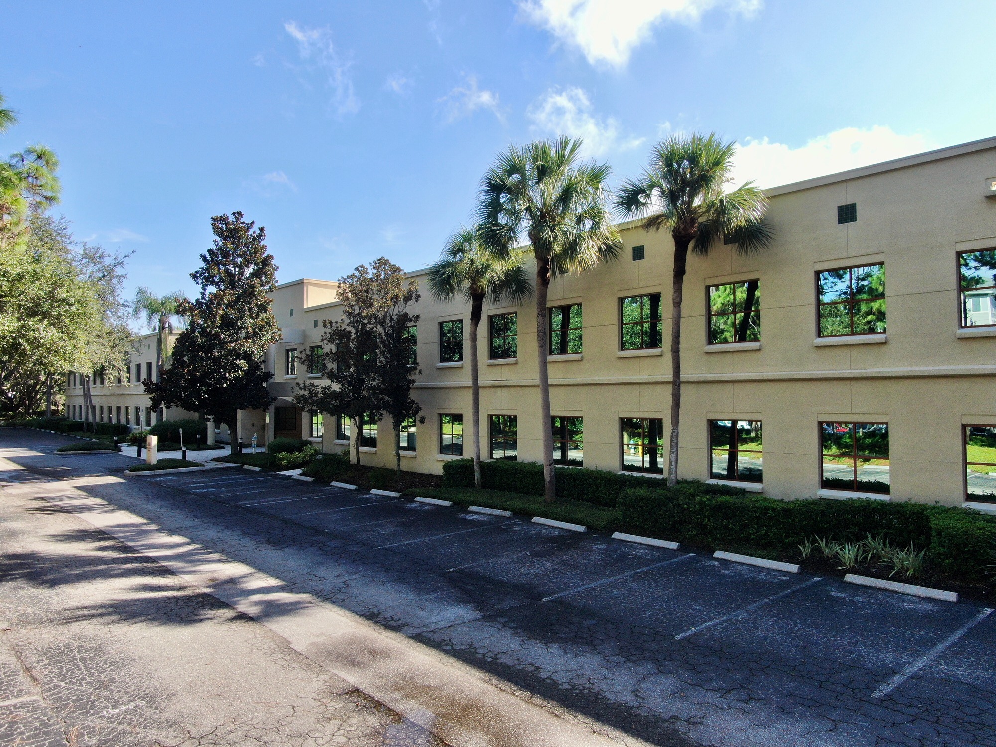 2201 Cantu Ct
