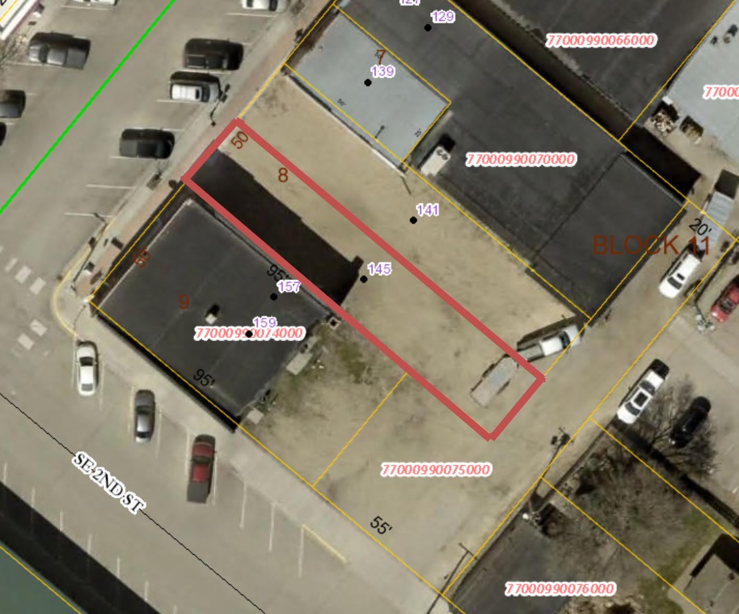 Perham Commercial Lot in the Heart of Bustling, Dowtown Perham!