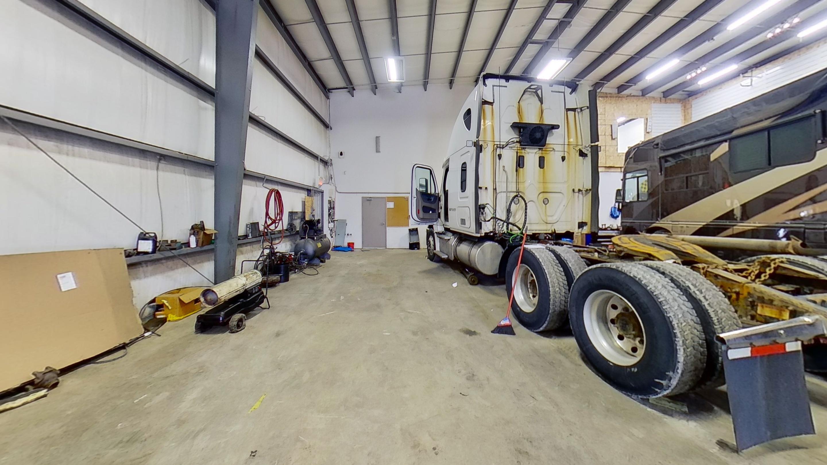 35 Market Drive, Elmsdale, NS B2S 0C8, Canada