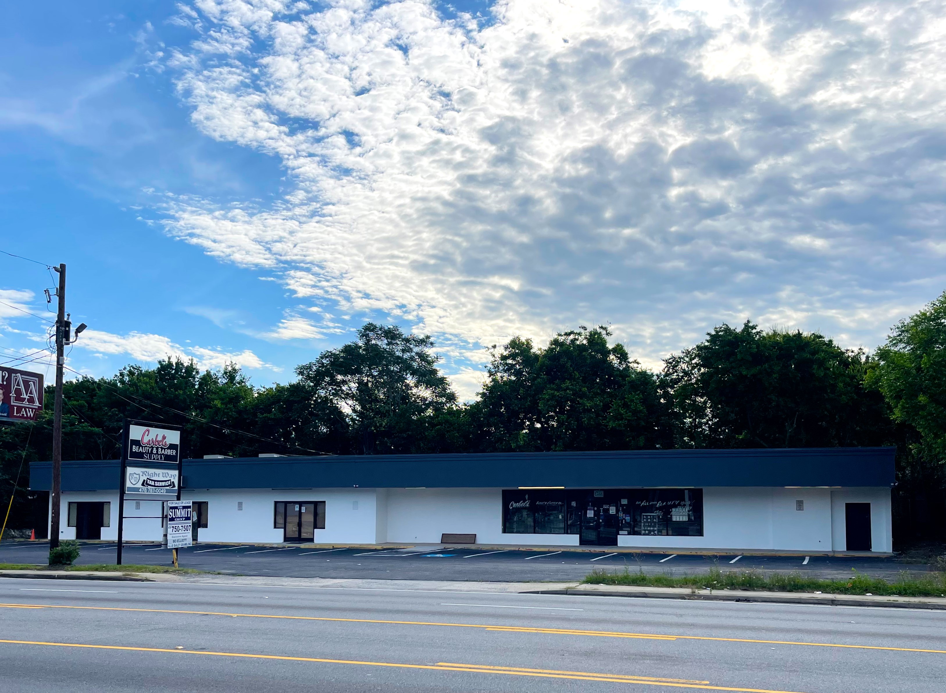 RETAIL CENTER FOR SALE