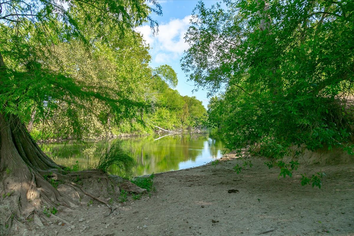Belmont River Ranch, Belmont, TX 78629