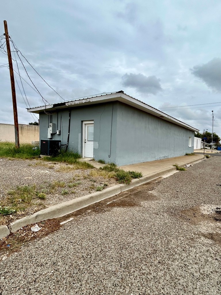 401 North Main Street, Fort Stockton, TX 79735