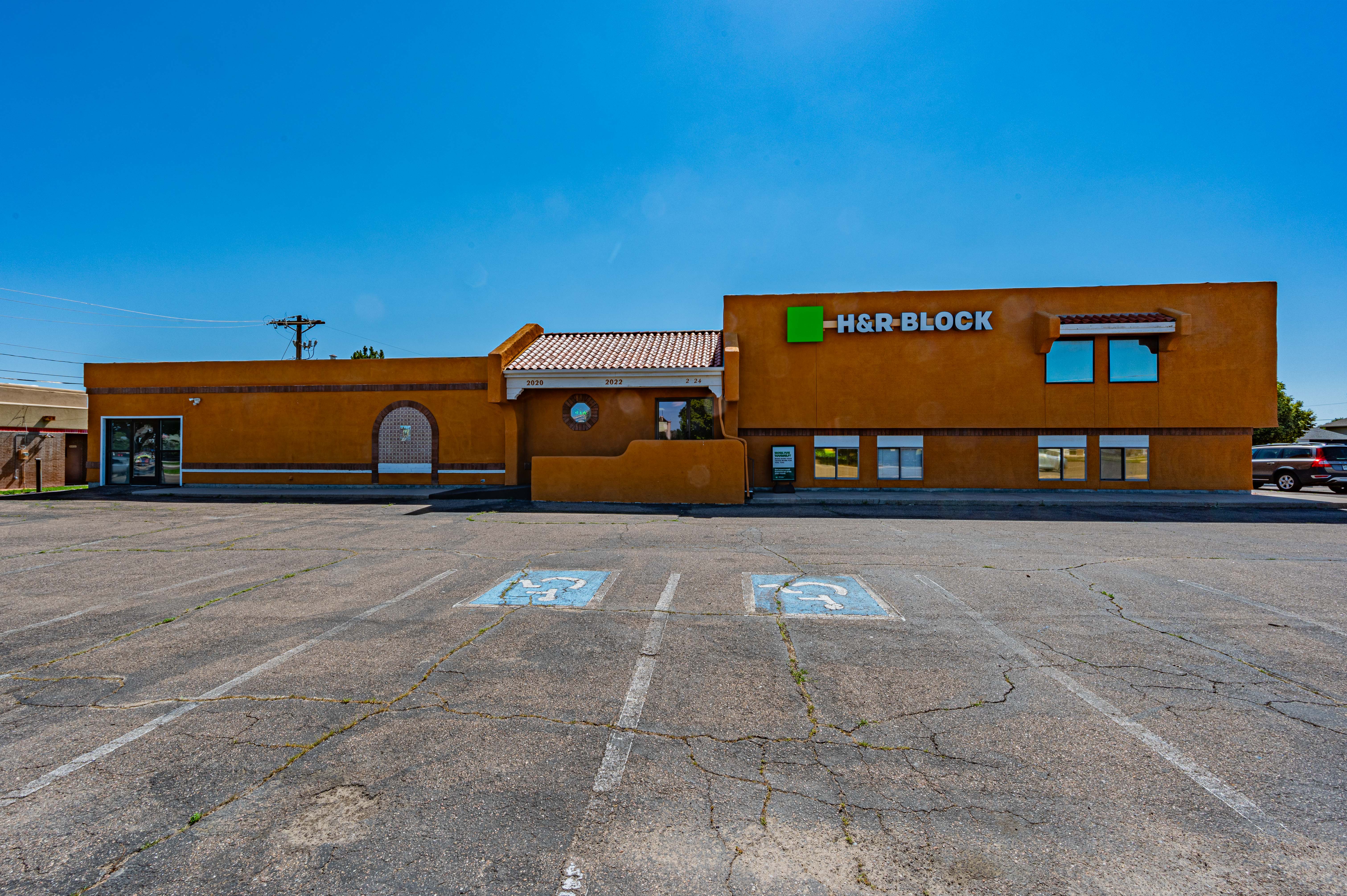 2020 Pueblo Blvd