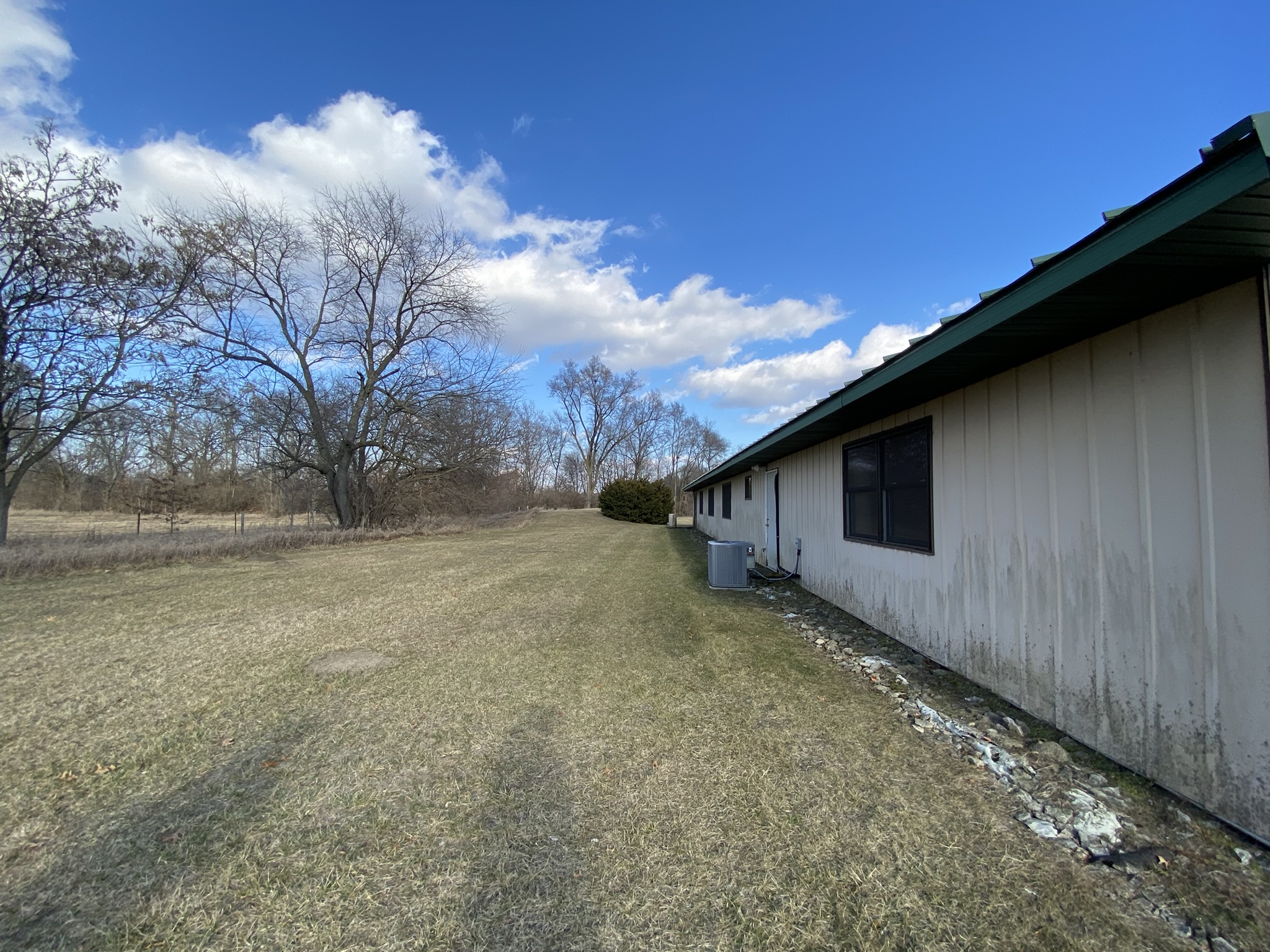 North Hilliard Street, Wheatfield, IN 46392