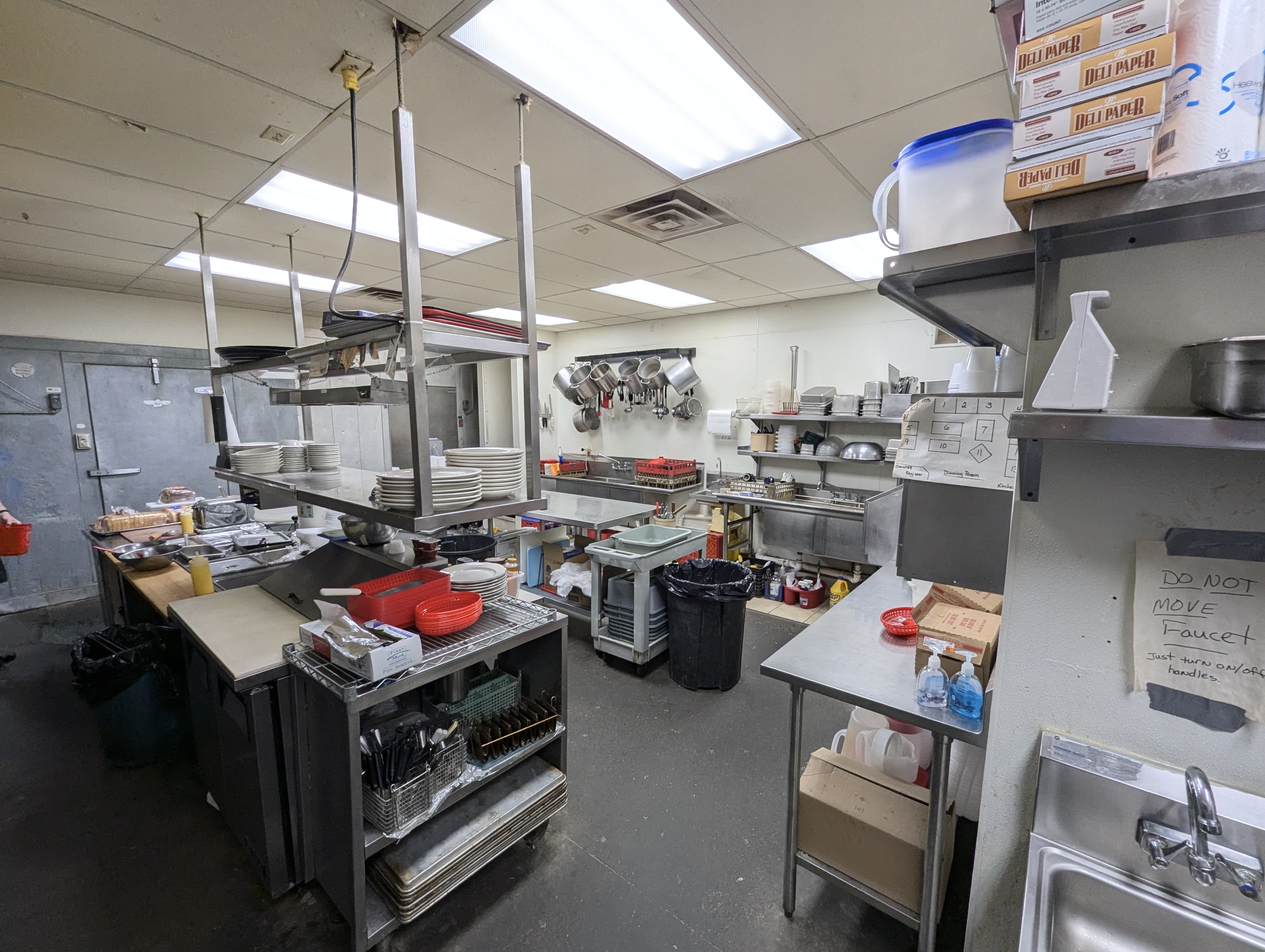 112 E Knoxville Street, 112 E KNOXVILLE Street, Brimfield, IL 61517