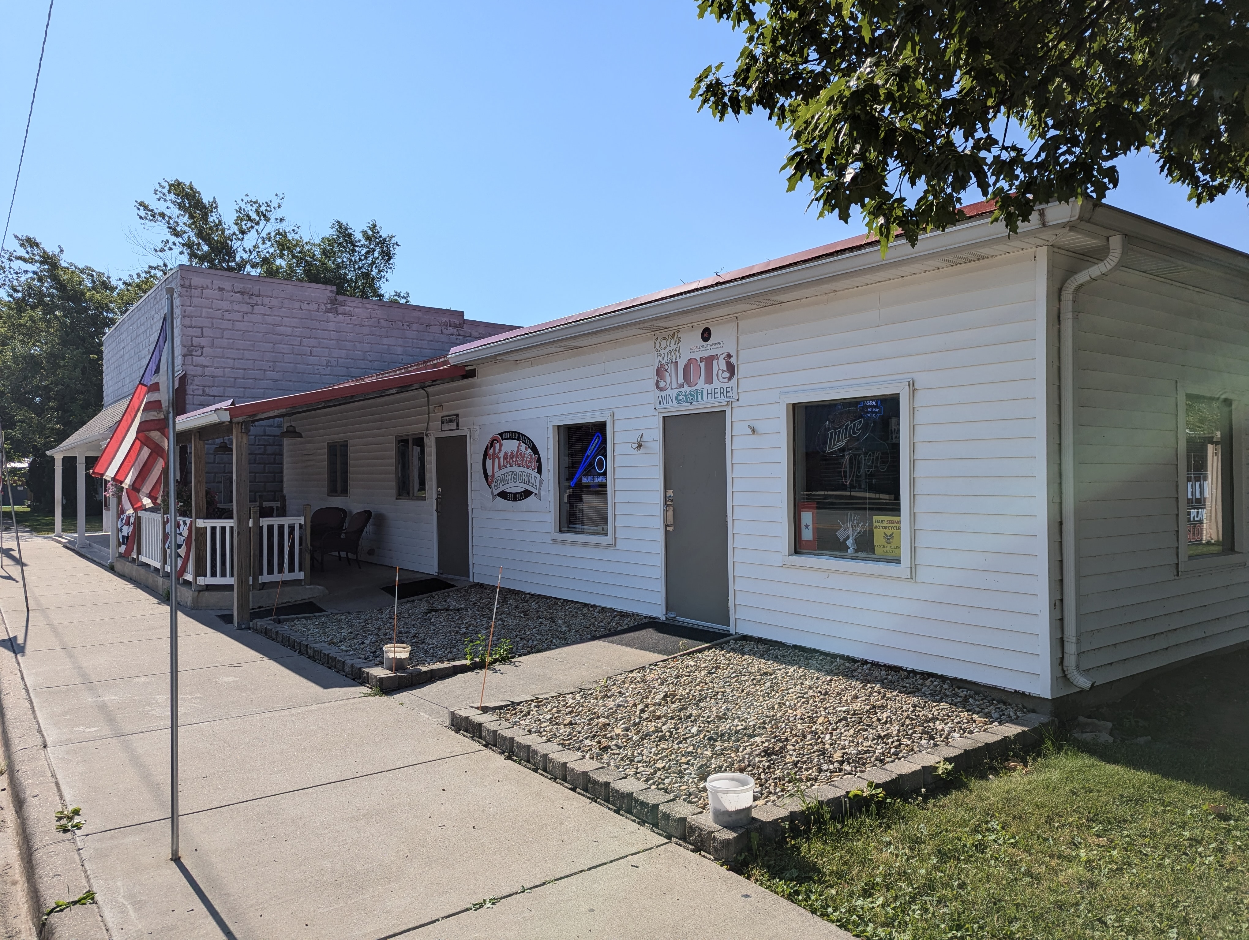 112 E Knoxville Street, 112 E KNOXVILLE Street, Brimfield, IL 61517