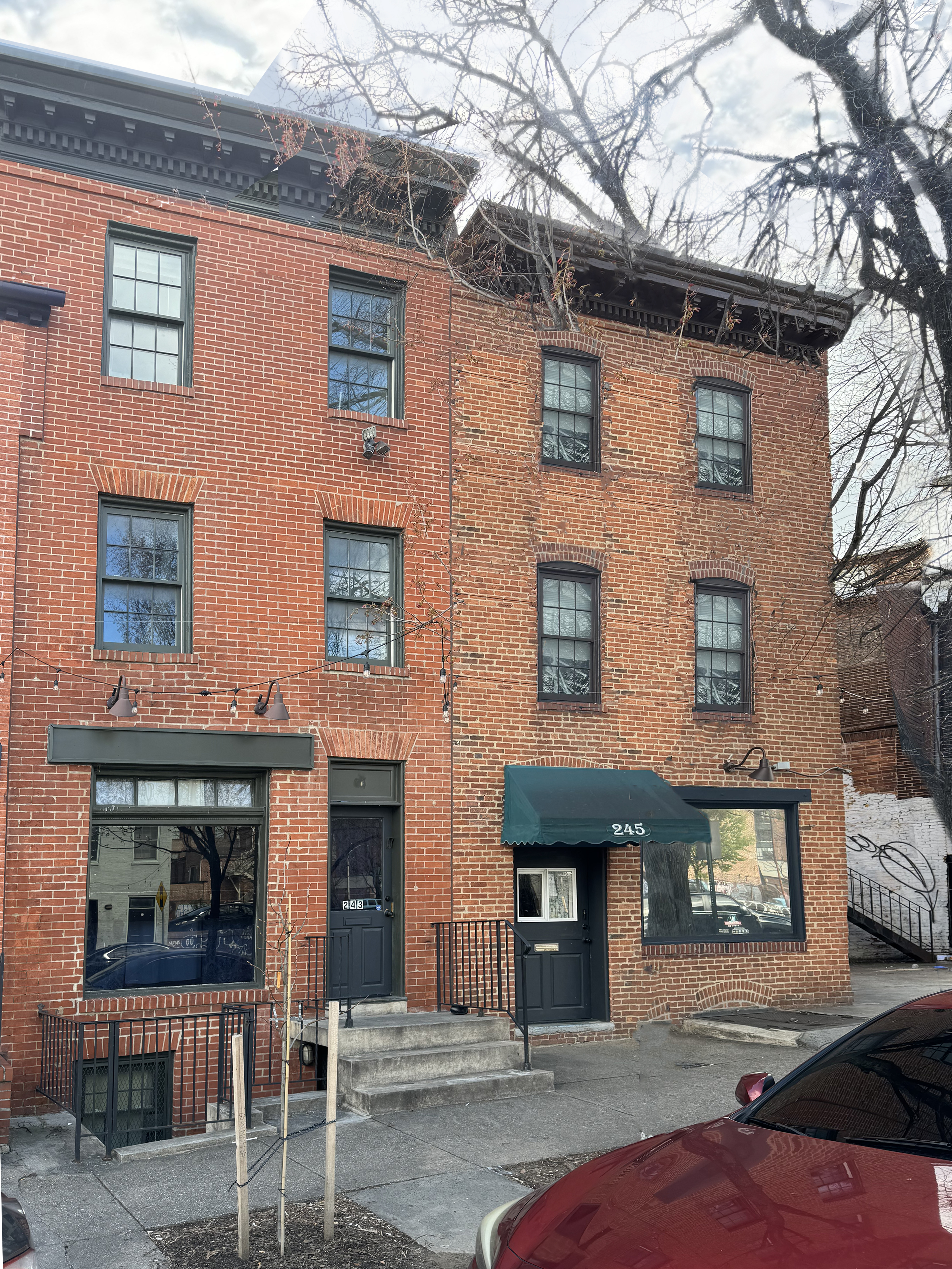 243-245 W Read St