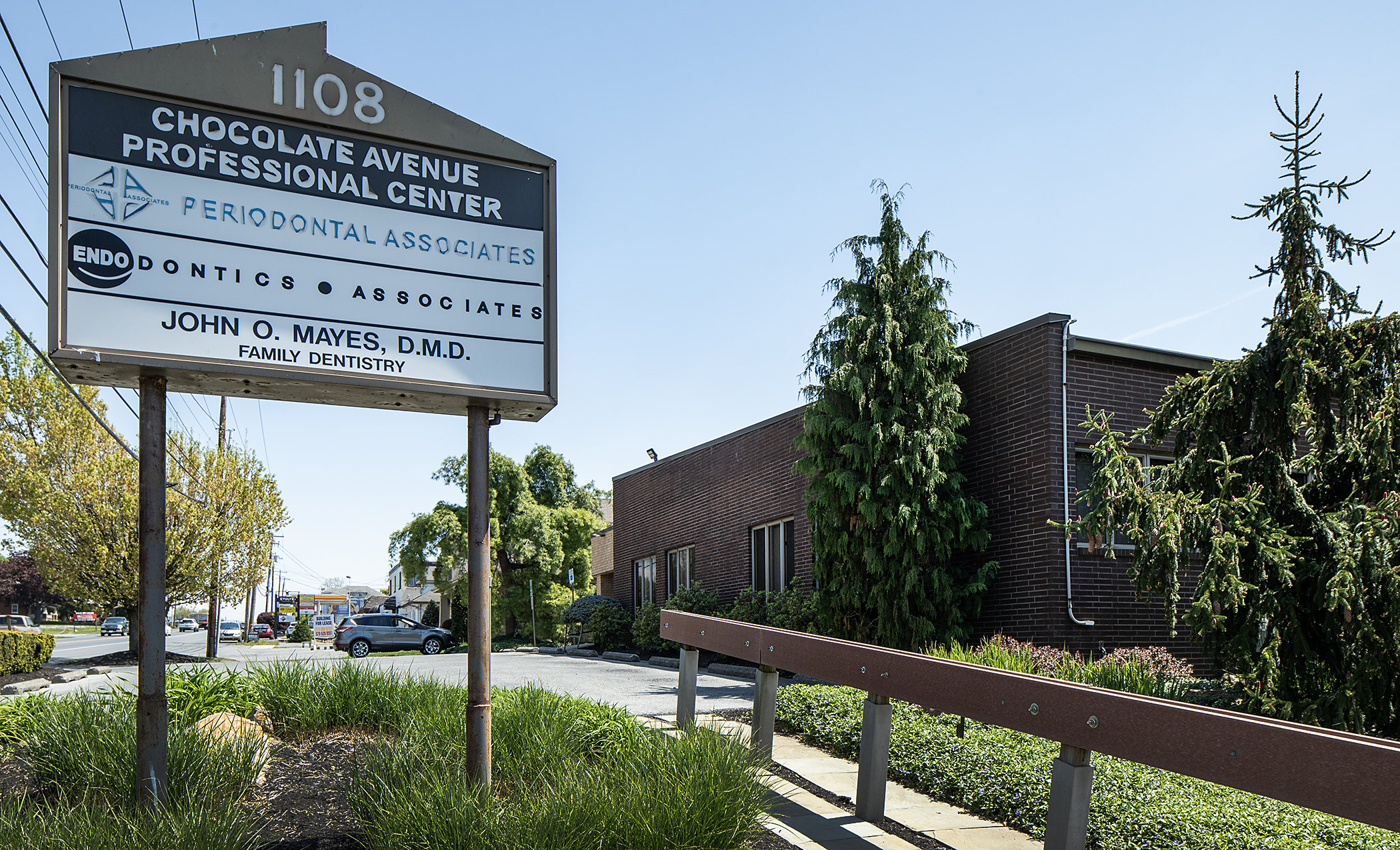 1108 E Chocolate Avenue